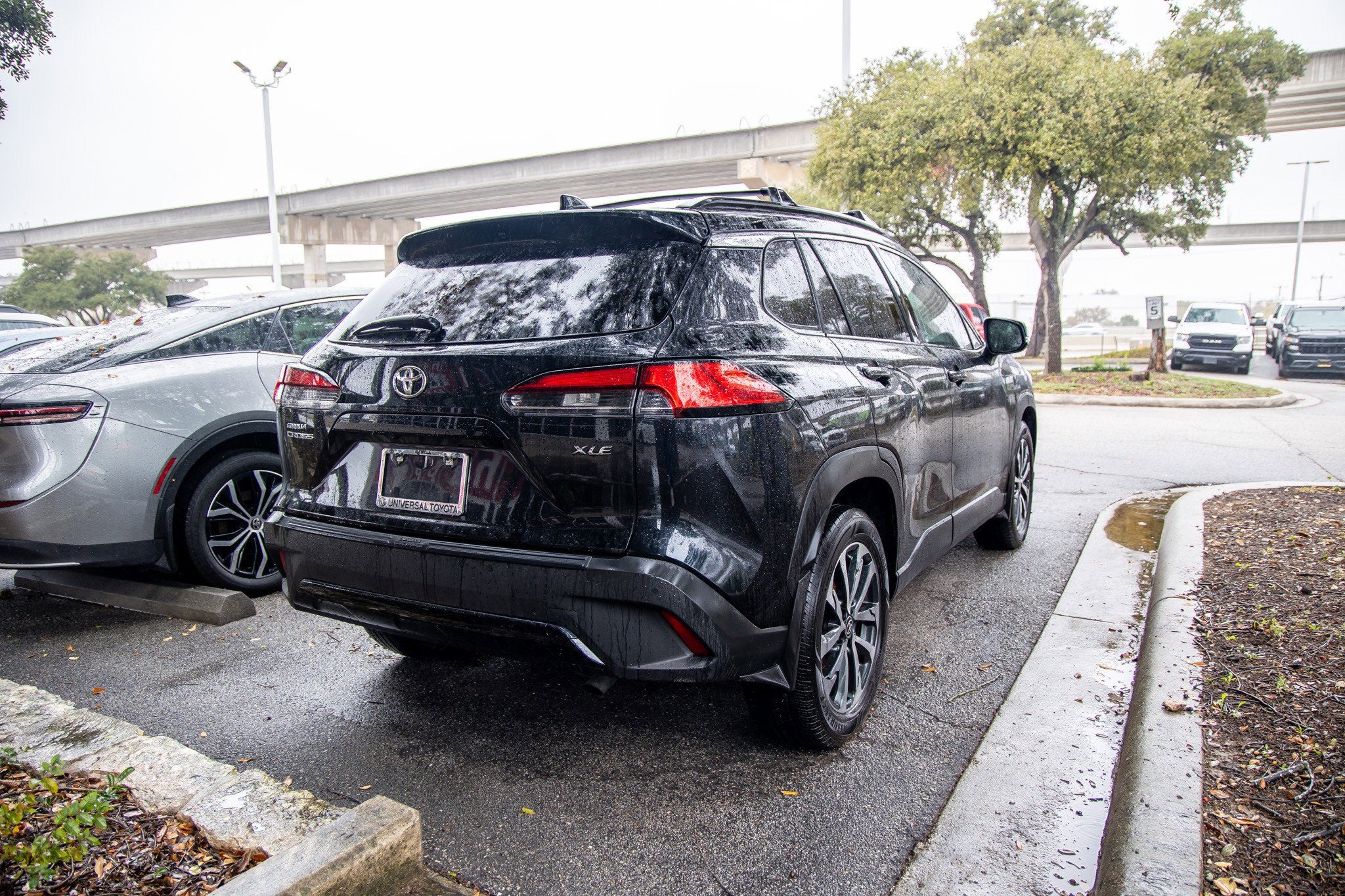 2025 Toyota Corolla Cross XLE