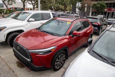 2024 Toyota Corolla Cross XLE