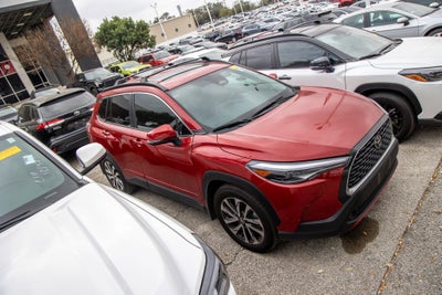 2024 Toyota Corolla Cross XLE