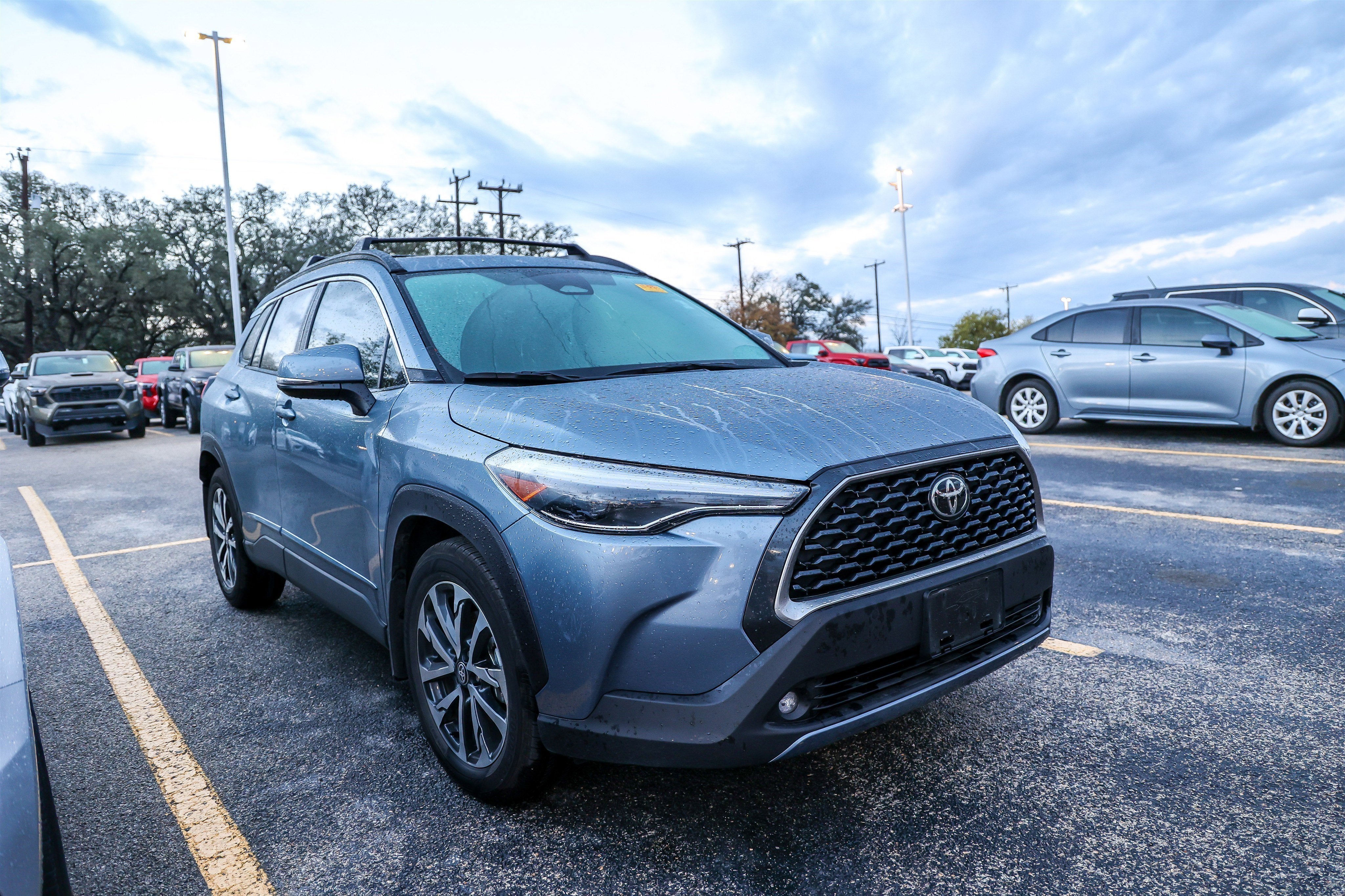 2023 Toyota Corolla Cross XLE