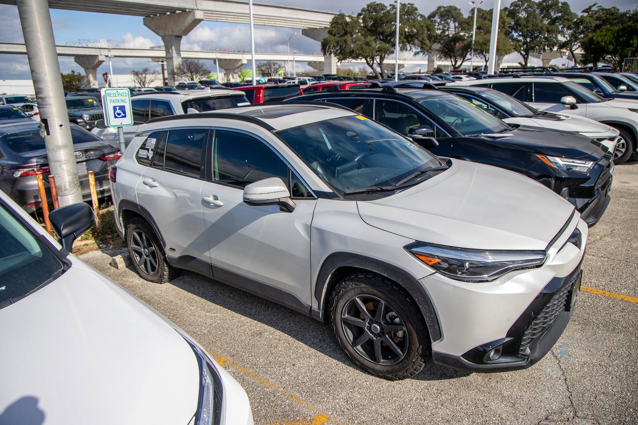 2023 Toyota COROLLA CROSS HV Hybrid XSE