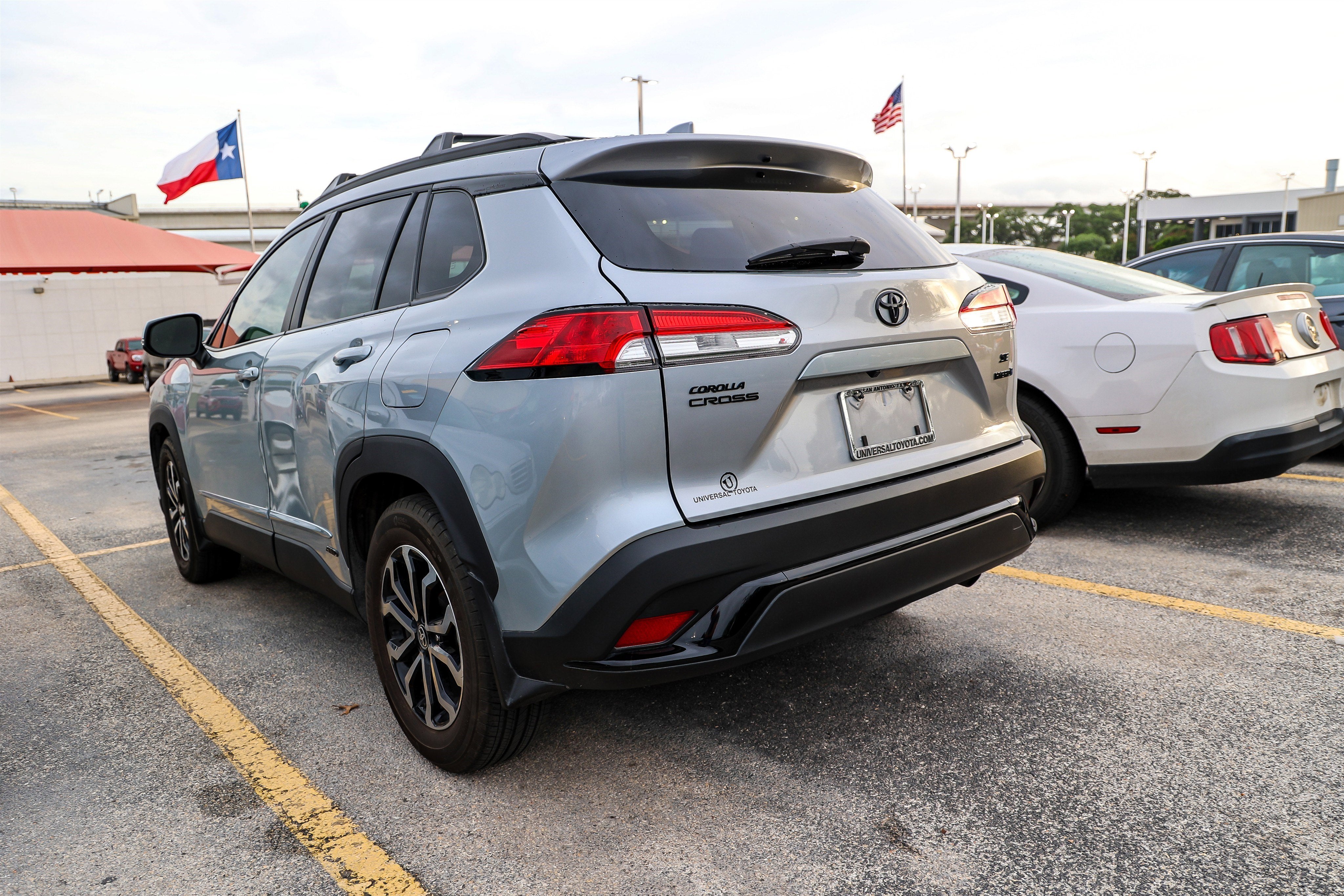 2024 Toyota Corolla Cross Hybrid Hybrid SE