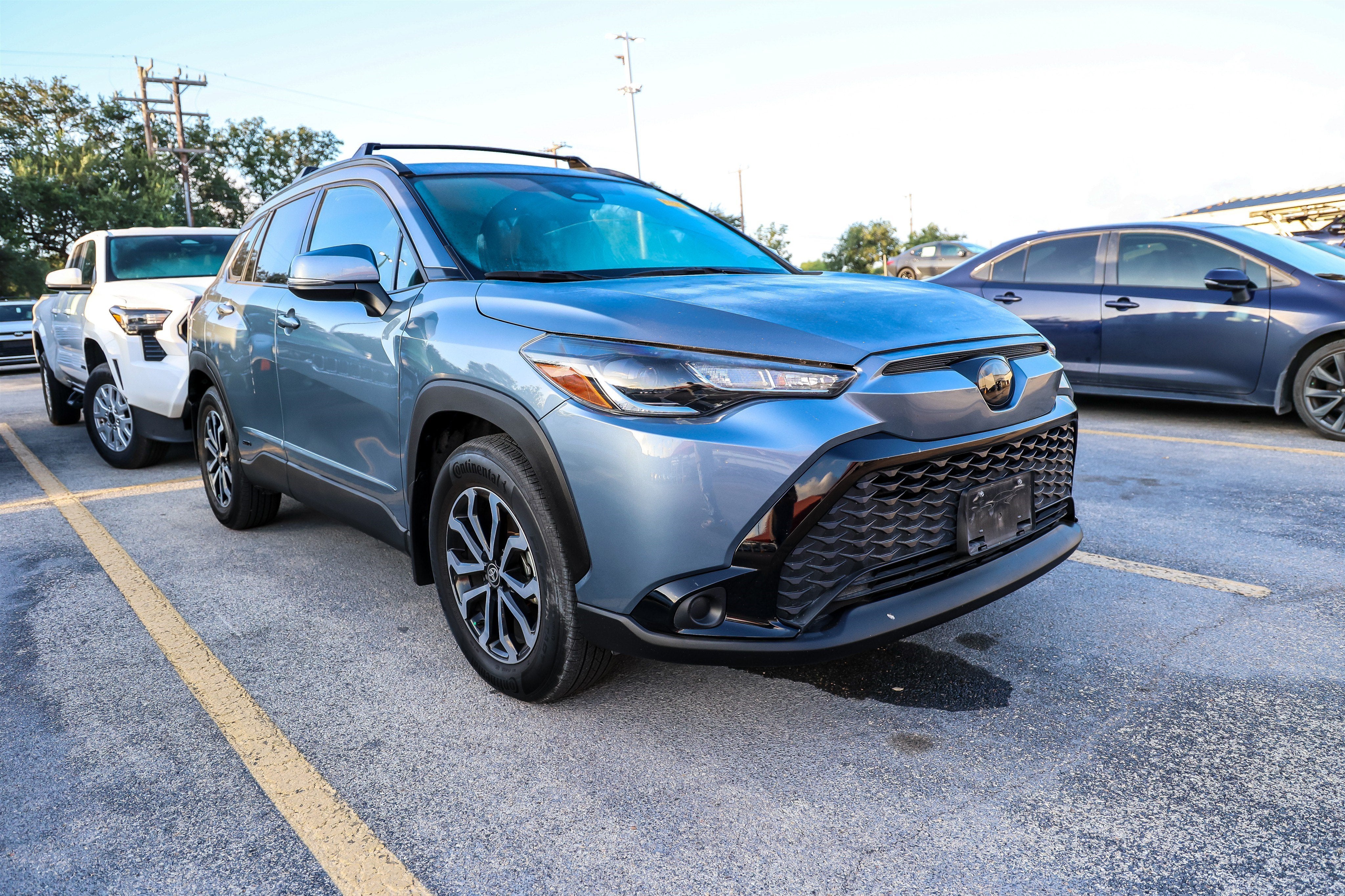 2024 Toyota Corolla Cross Hybrid Hybrid SE