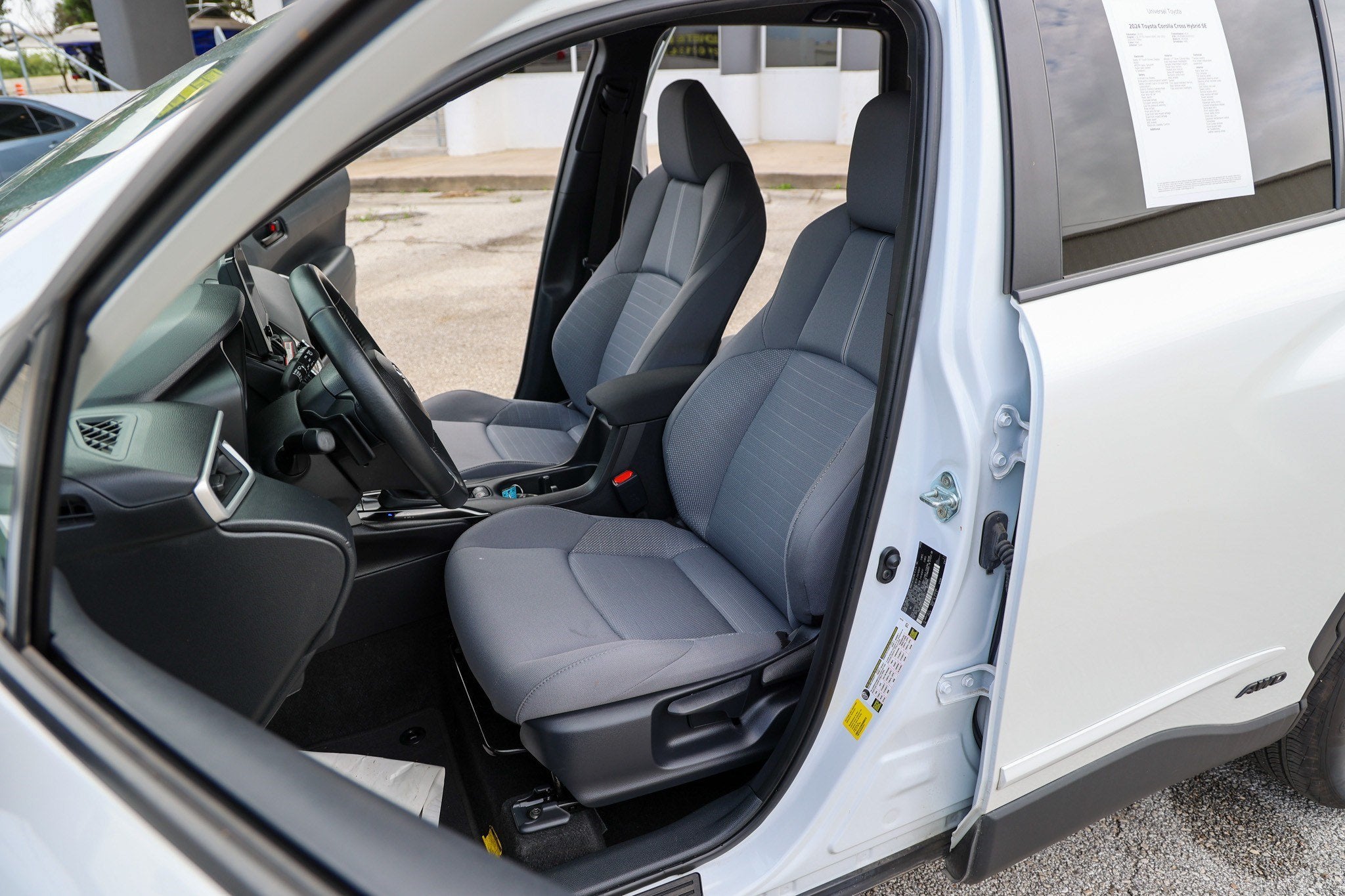 2024 Toyota Corolla Cross Hybrid Hybrid SE