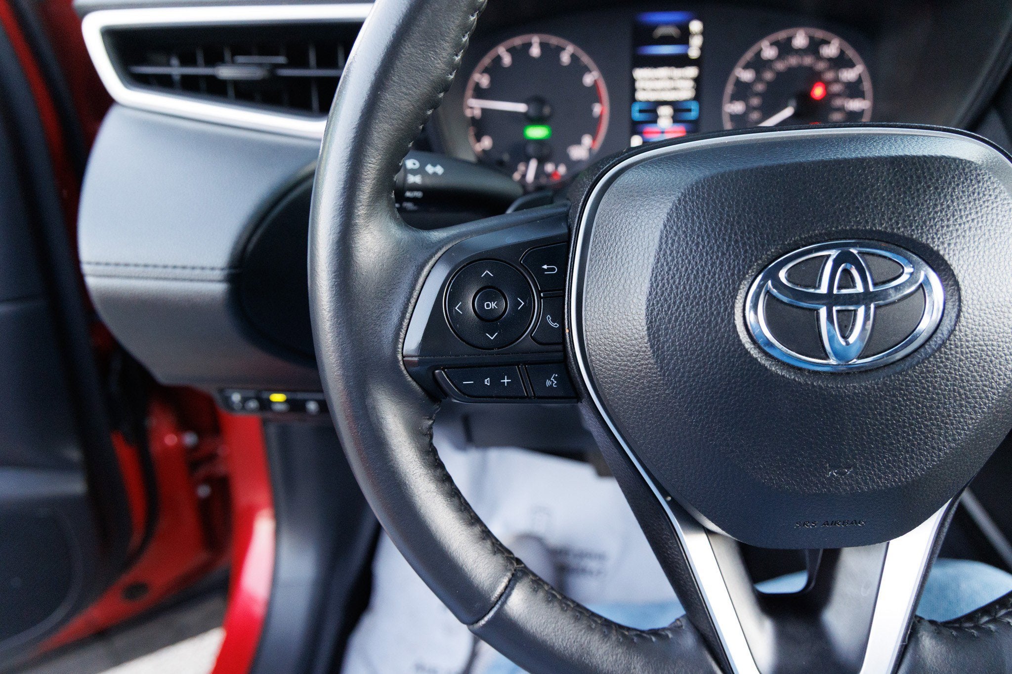 2024 Toyota COROLLA CROSS HV Hybrid SE