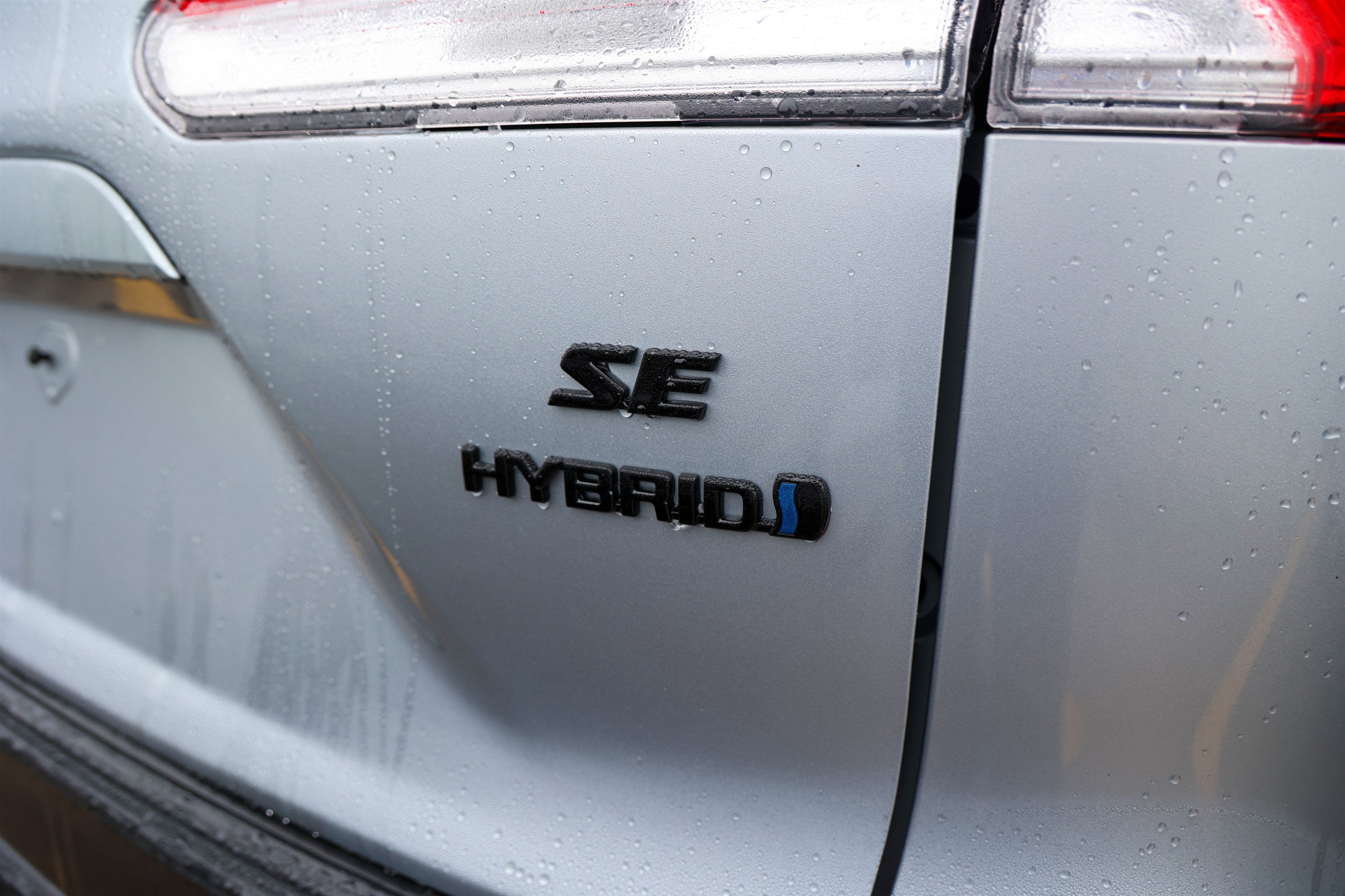 2024 Toyota COROLLA CROSS HV Hybrid SE