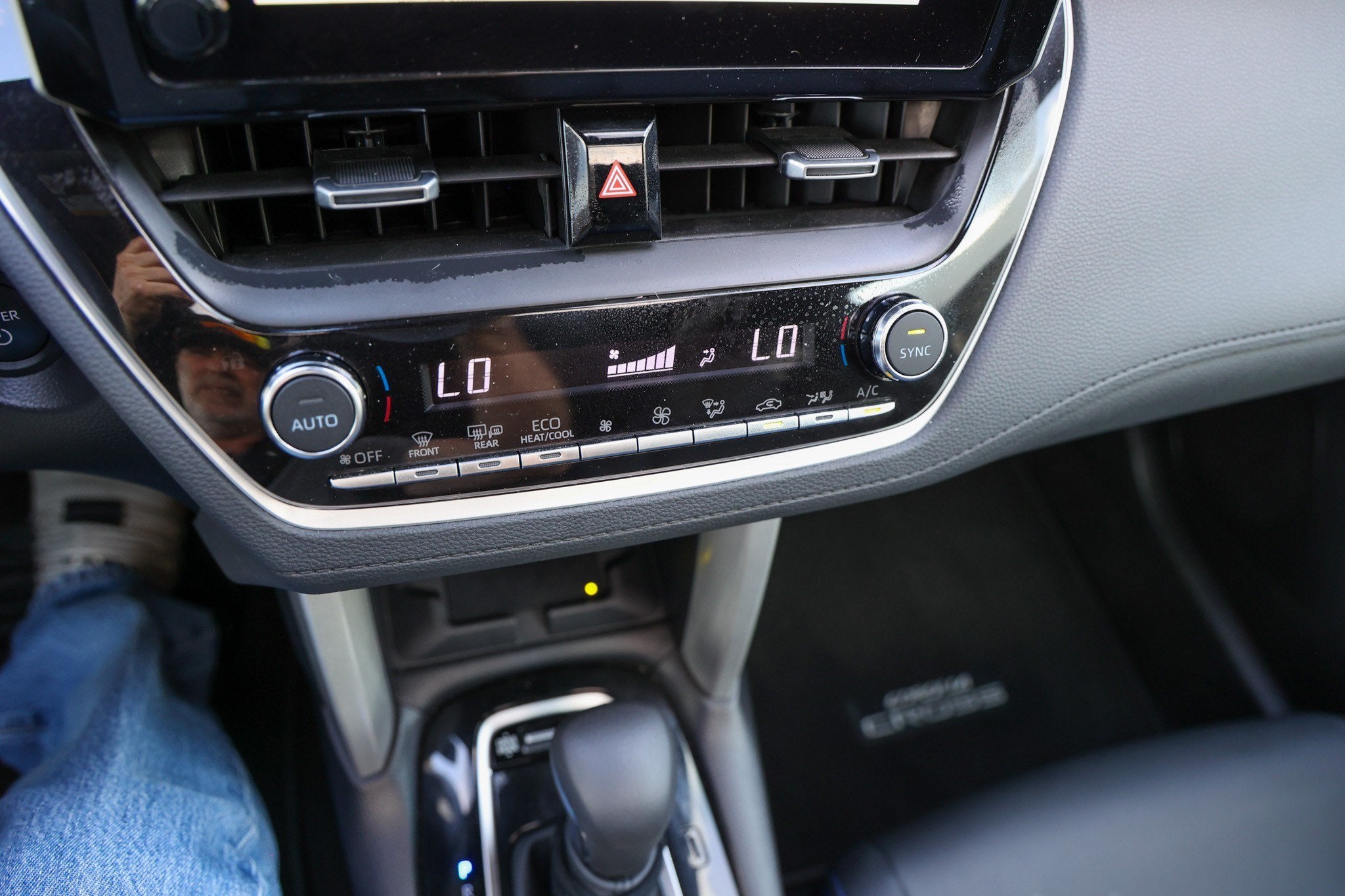 2025 Toyota Corolla Cross Hybrid Hybrid XSE