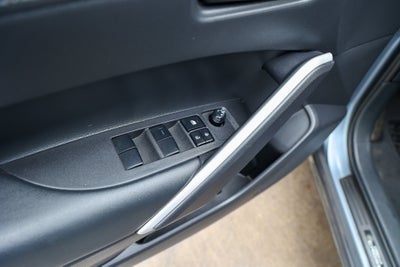 2024 Toyota COROLLA CROSS HV Hybrid SE