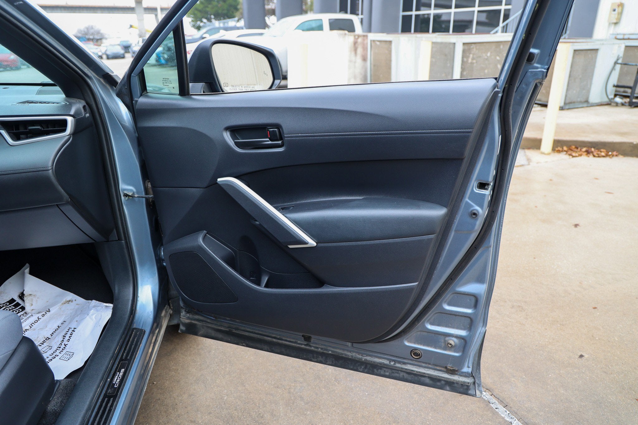 2024 Toyota COROLLA CROSS HV Hybrid SE