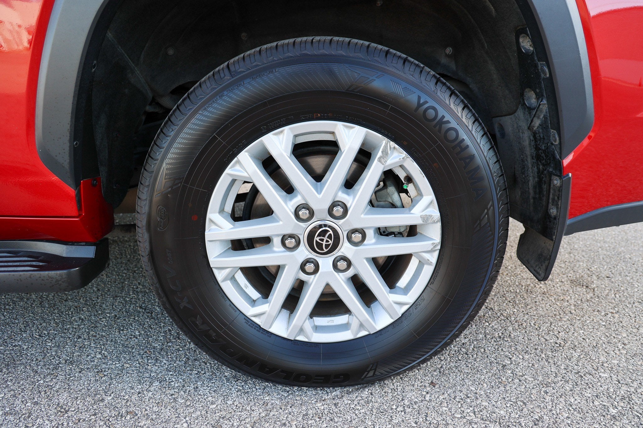 2023 Toyota Sequoia SR5 - Photo 13