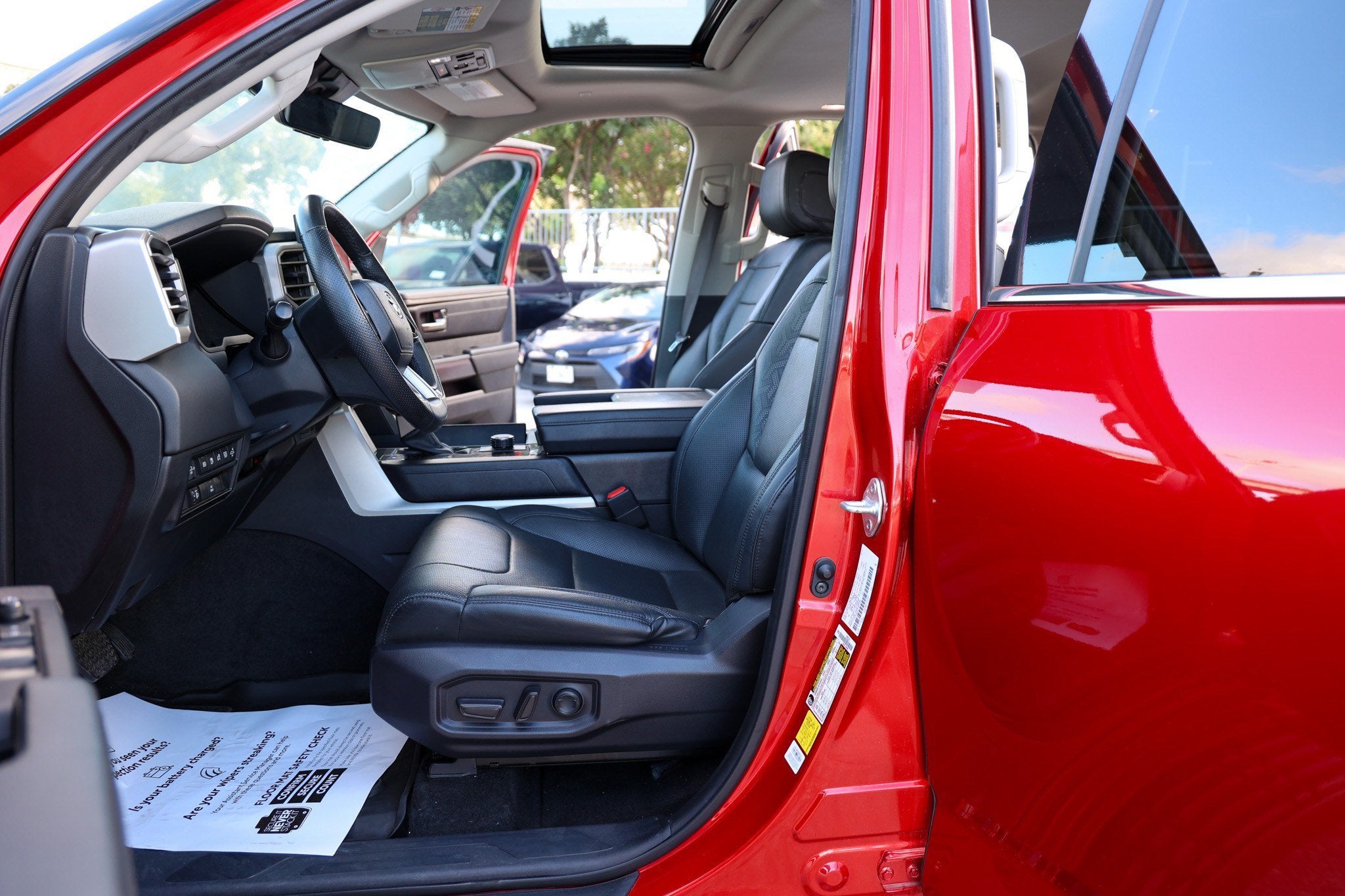 2023 Toyota Sequoia SR5 - Photo 29