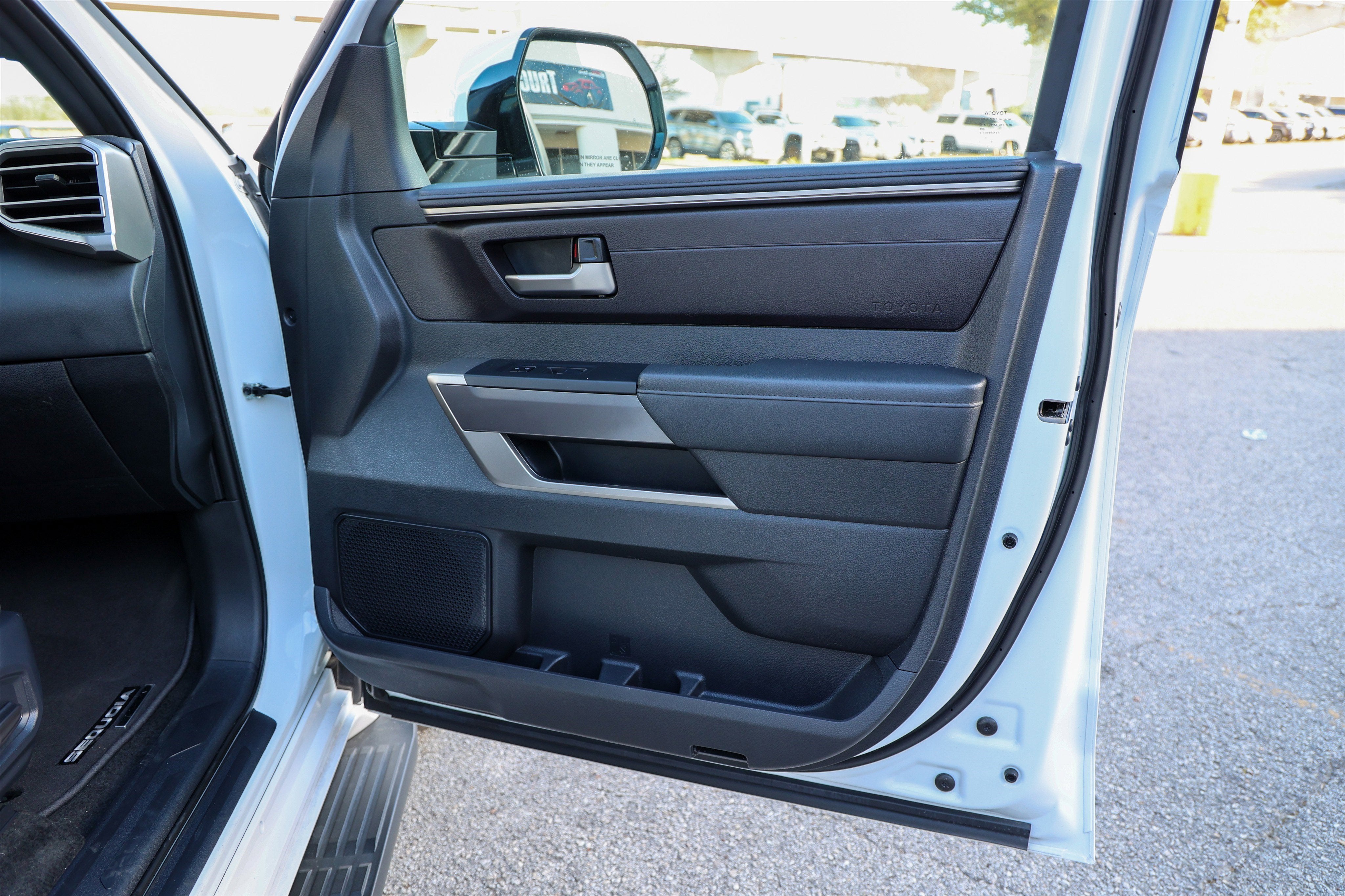 2025 Toyota Sequoia Limited - Photo 33