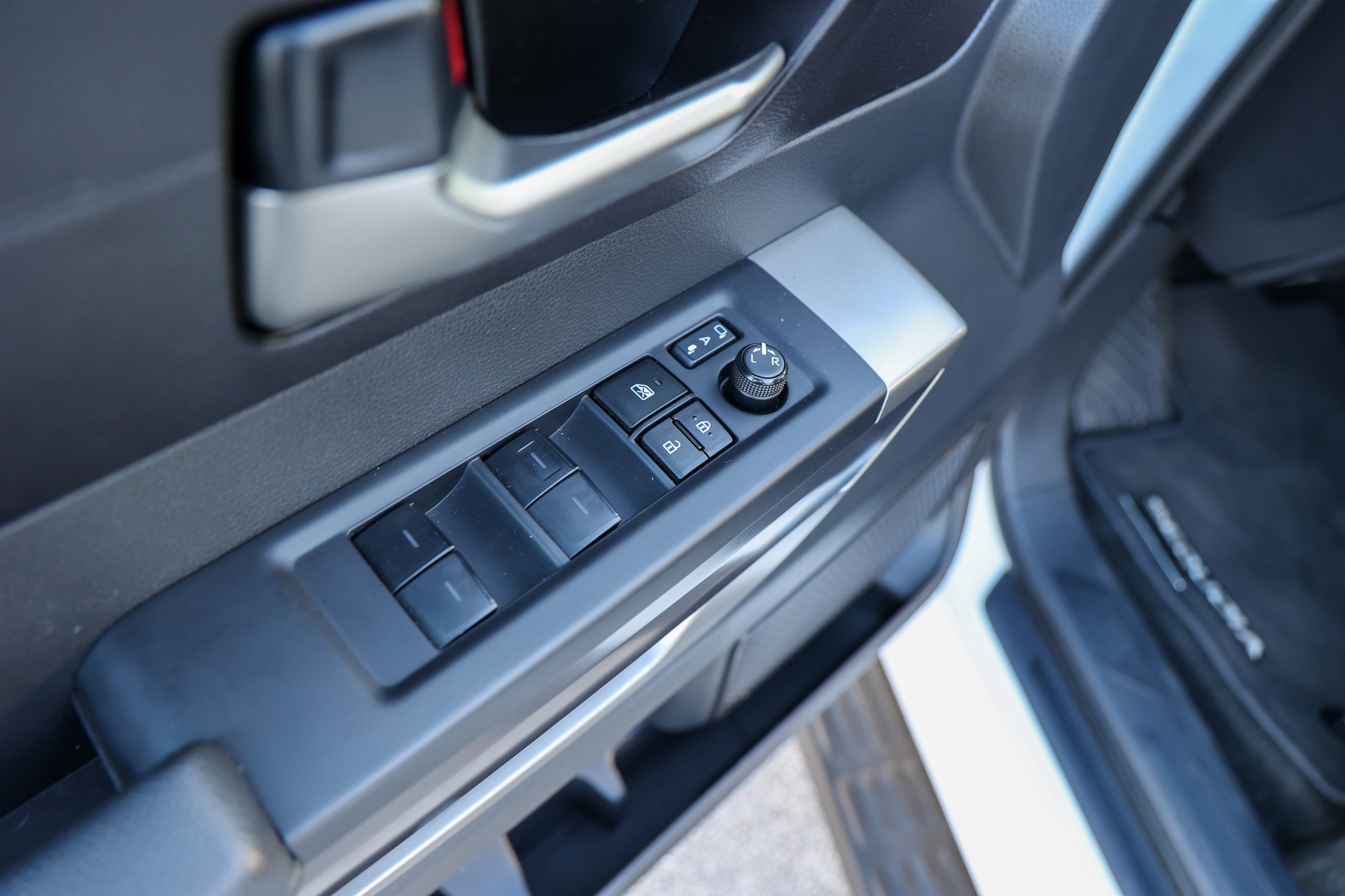 2025 Toyota Sequoia Limited - Photo 40