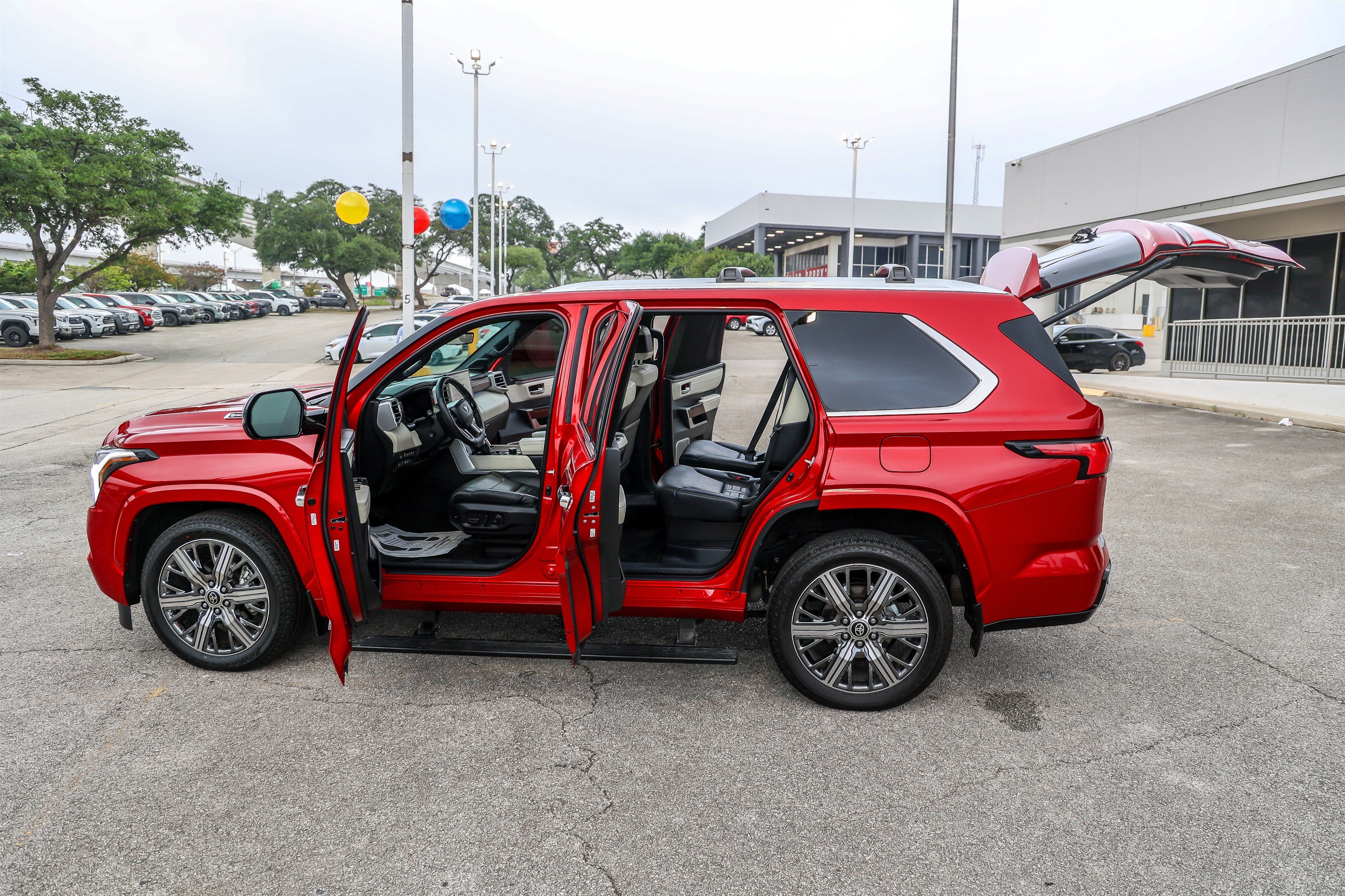 2024 Toyota Sequoia Capstone - Photo 10