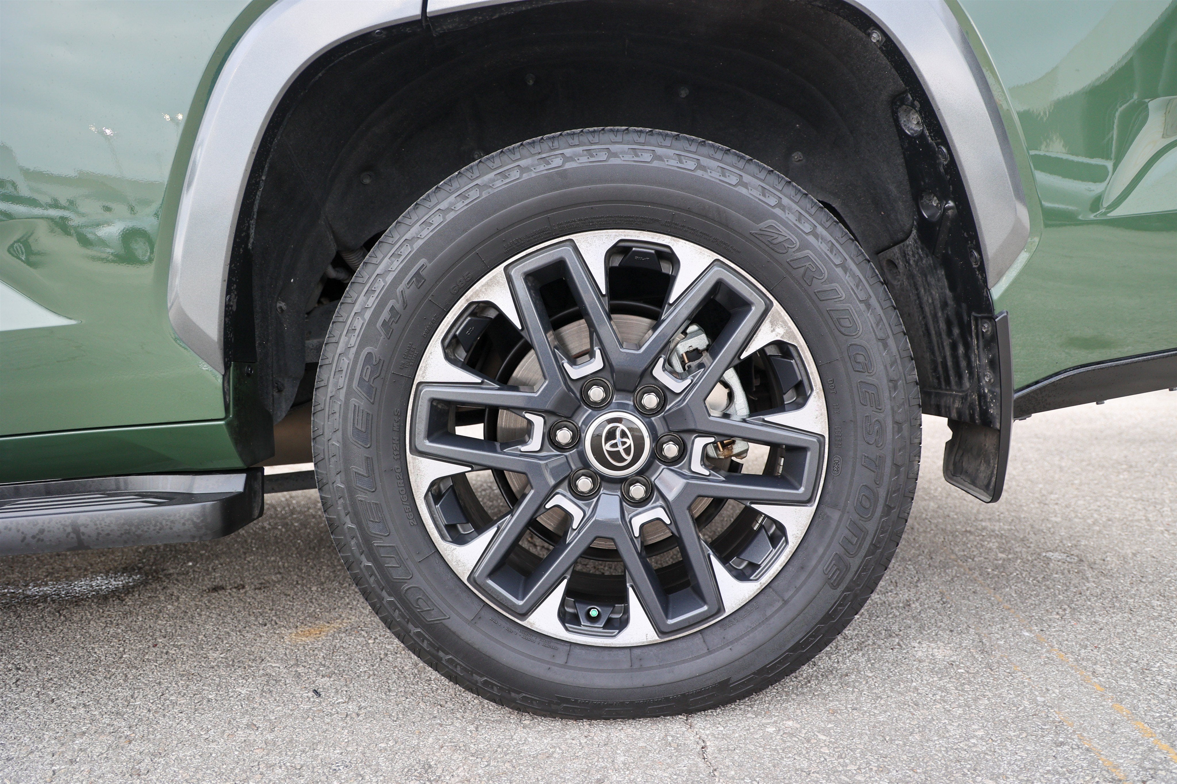 2023 Toyota SEQUOIA 4WD Limited