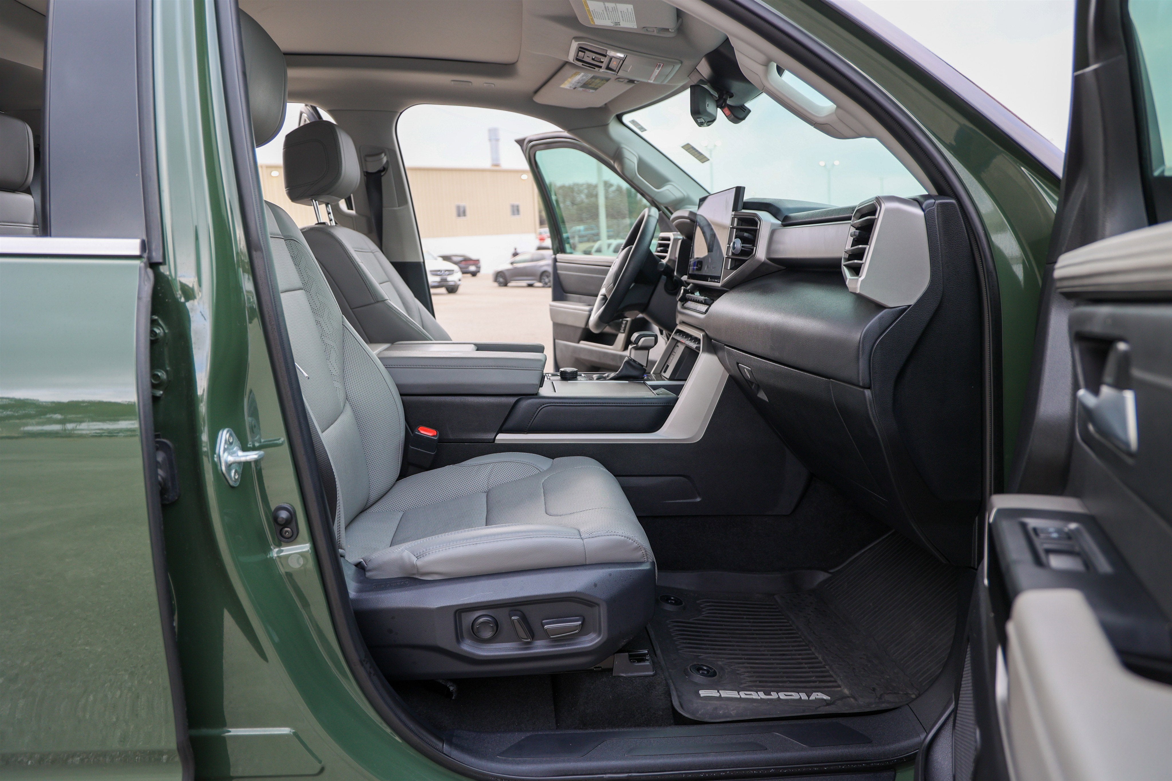 2023 Toyota SEQUOIA 4WD Limited