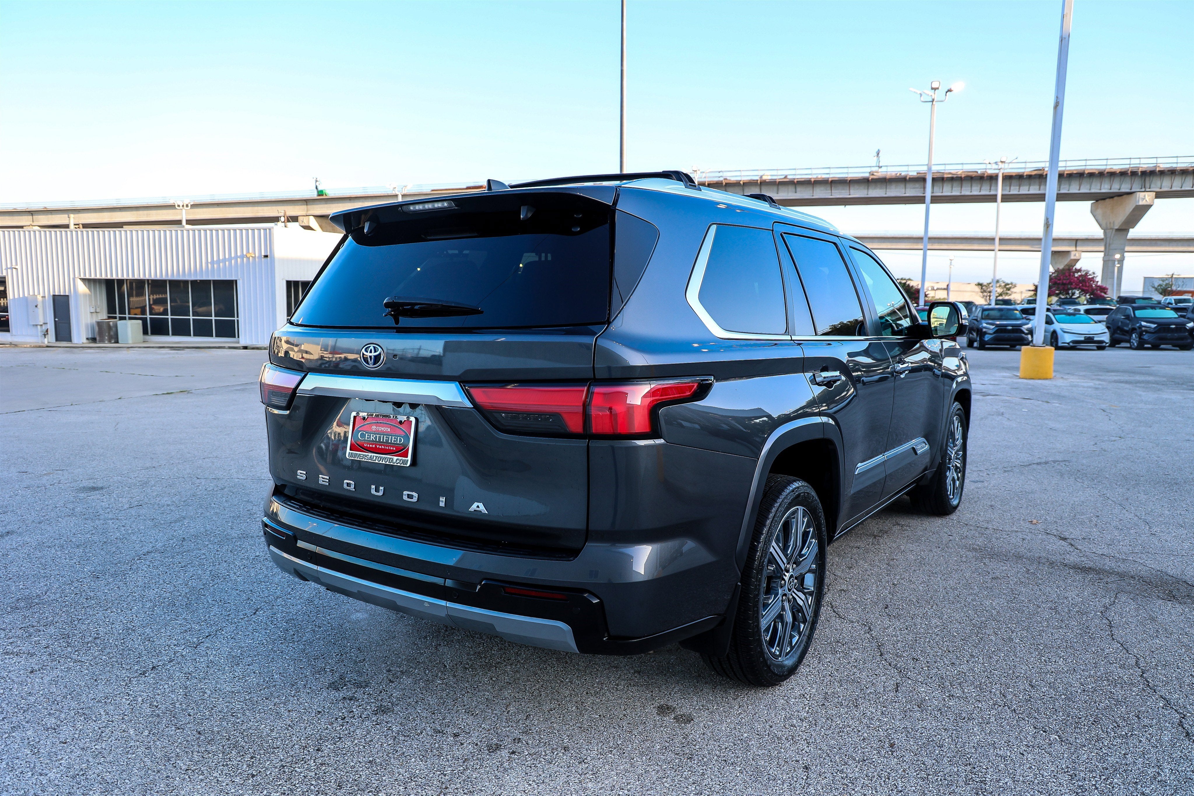 2024 Toyota SEQUOIA 4WD Capstone