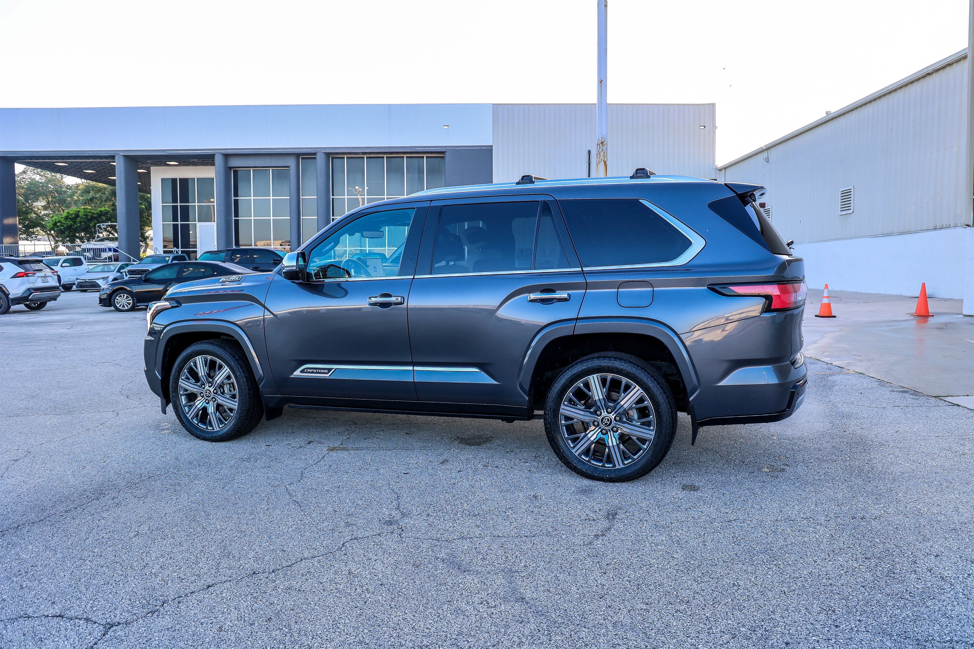 2024 Toyota SEQUOIA 4WD Capstone