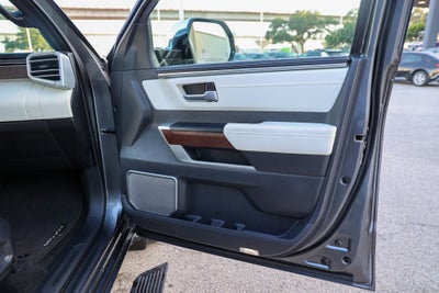 2024 Toyota SEQUOIA 4WD Capstone