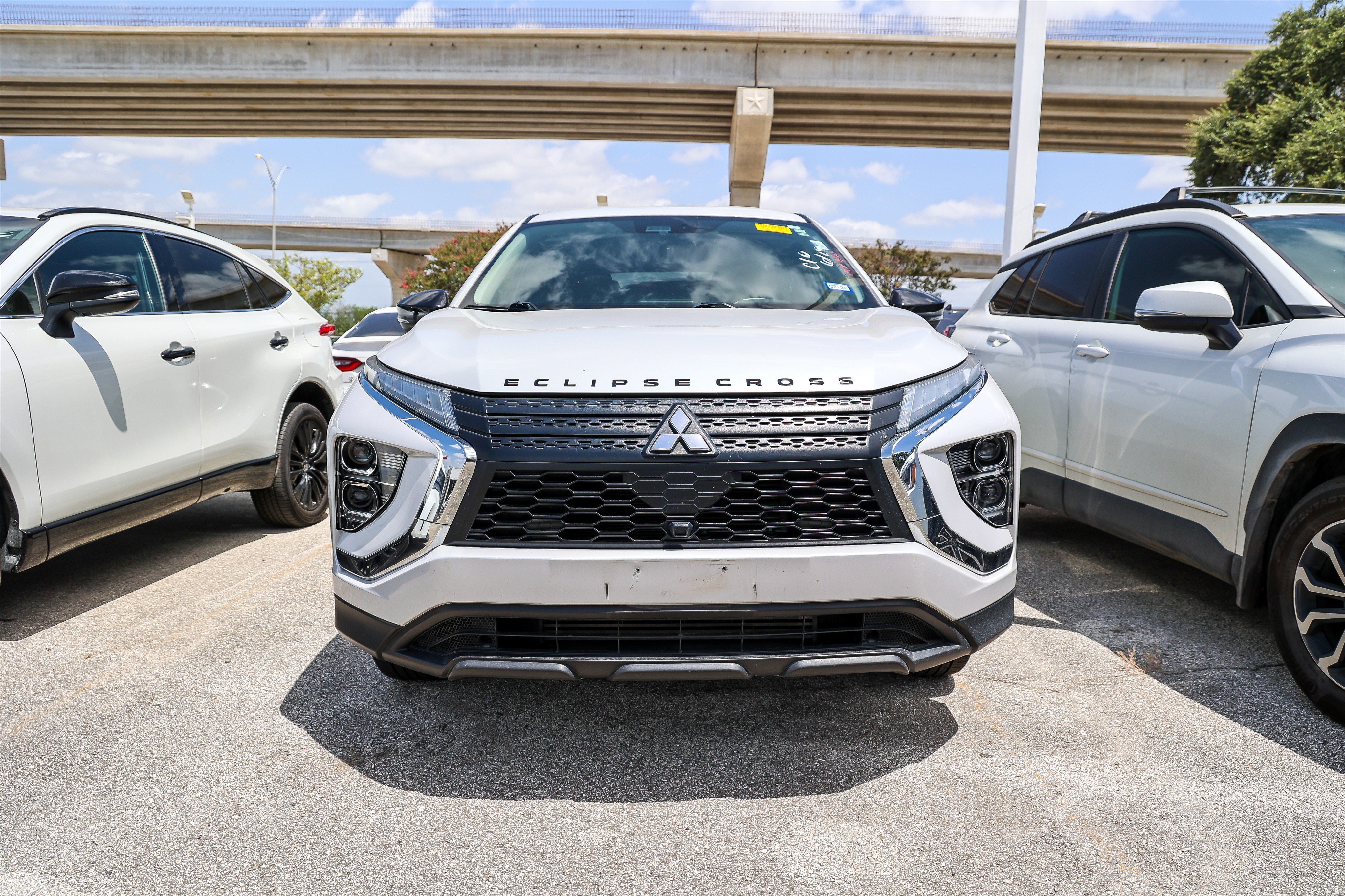 2023 Mitsubishi Eclipse Cross LE