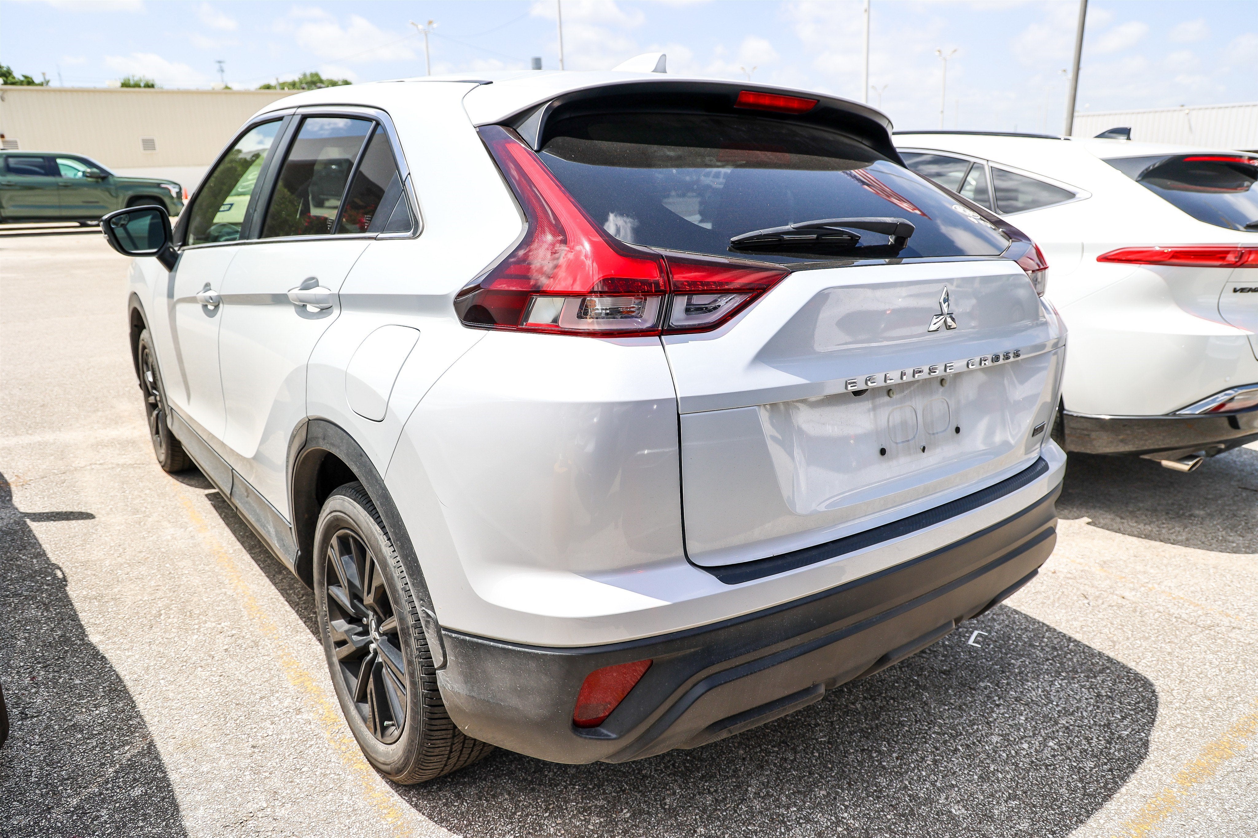 2023 Mitsubishi Eclipse Cross LE