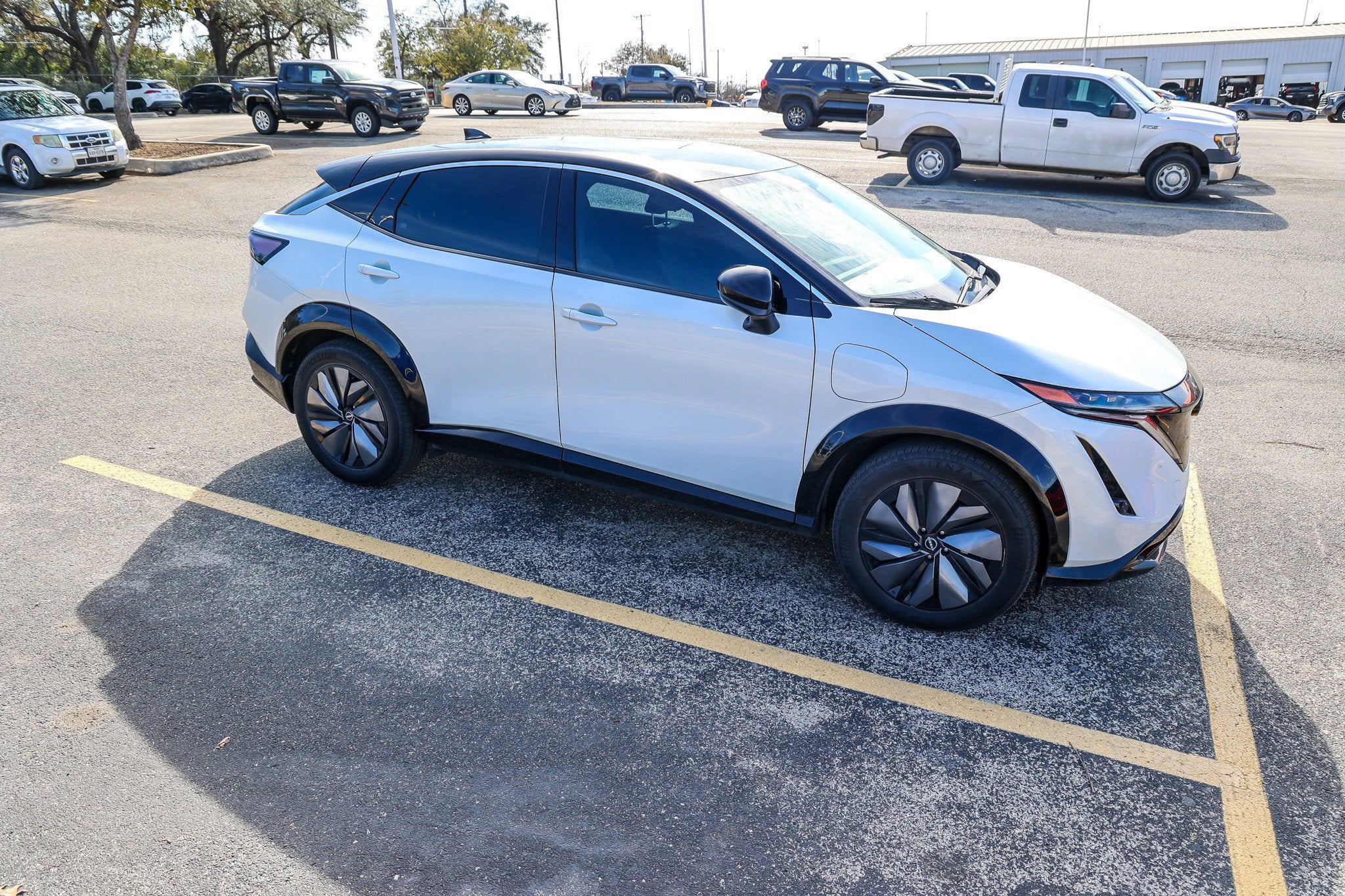 2023 Nissan ARIYA VENTURE+