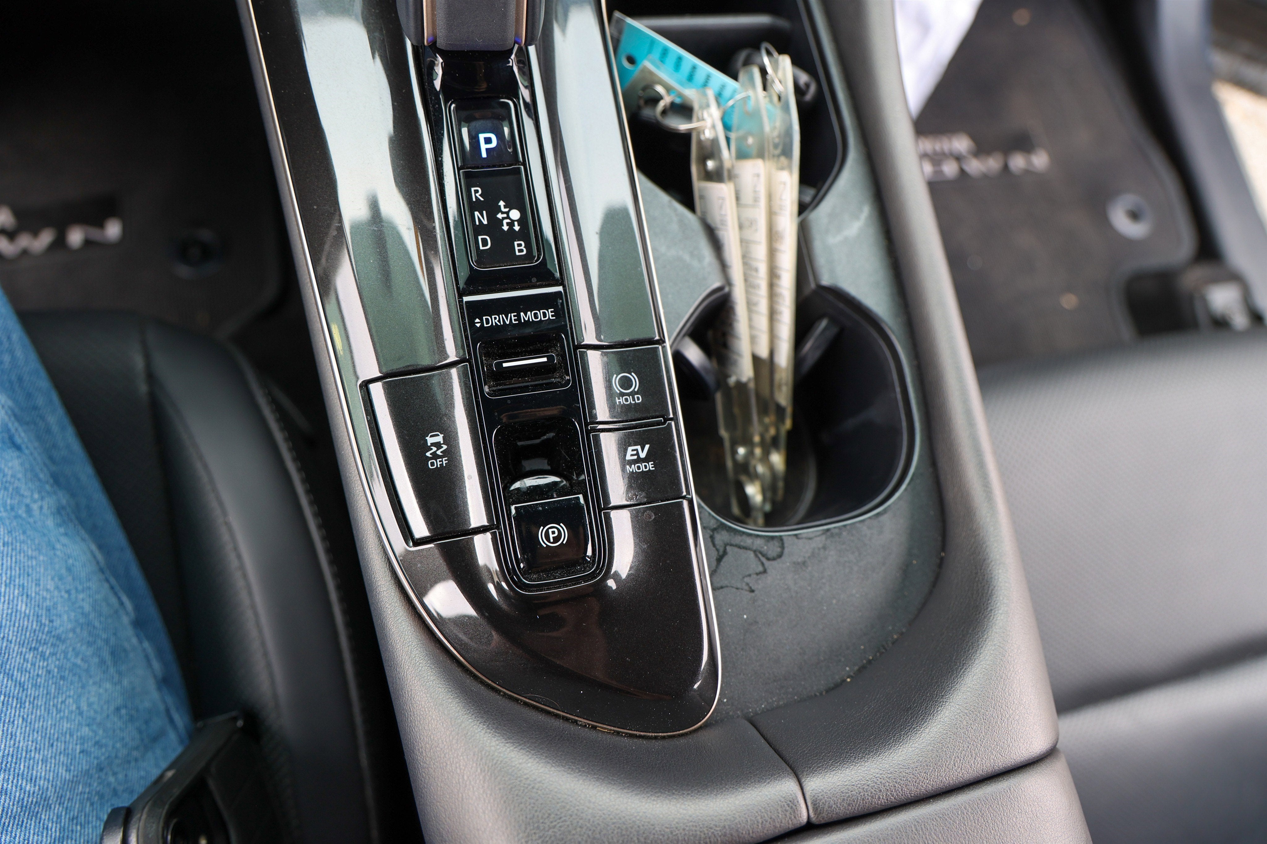 2025 Toyota CROWN Nightshade