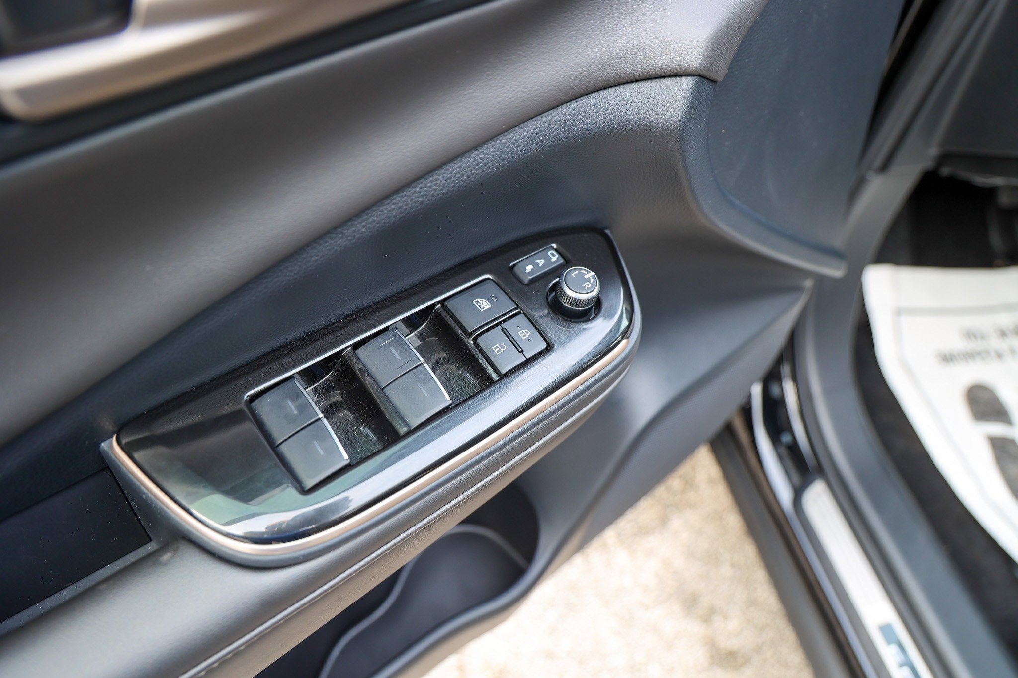 2026 Toyota CROWN Nightshade