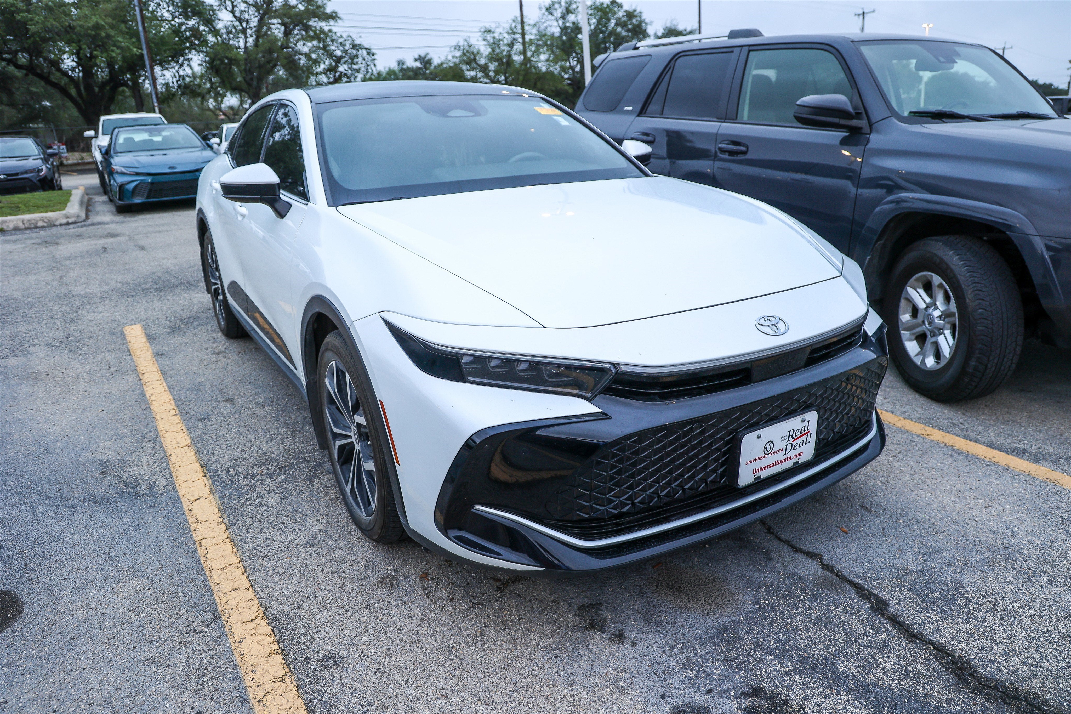2024 Toyota CROWN Limited