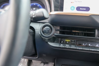 2025 Toyota CROWN SIGNIA Limited