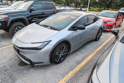 2025 Toyota Prius XLE