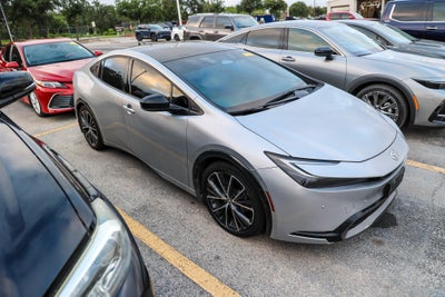 2025 Toyota Prius XLE