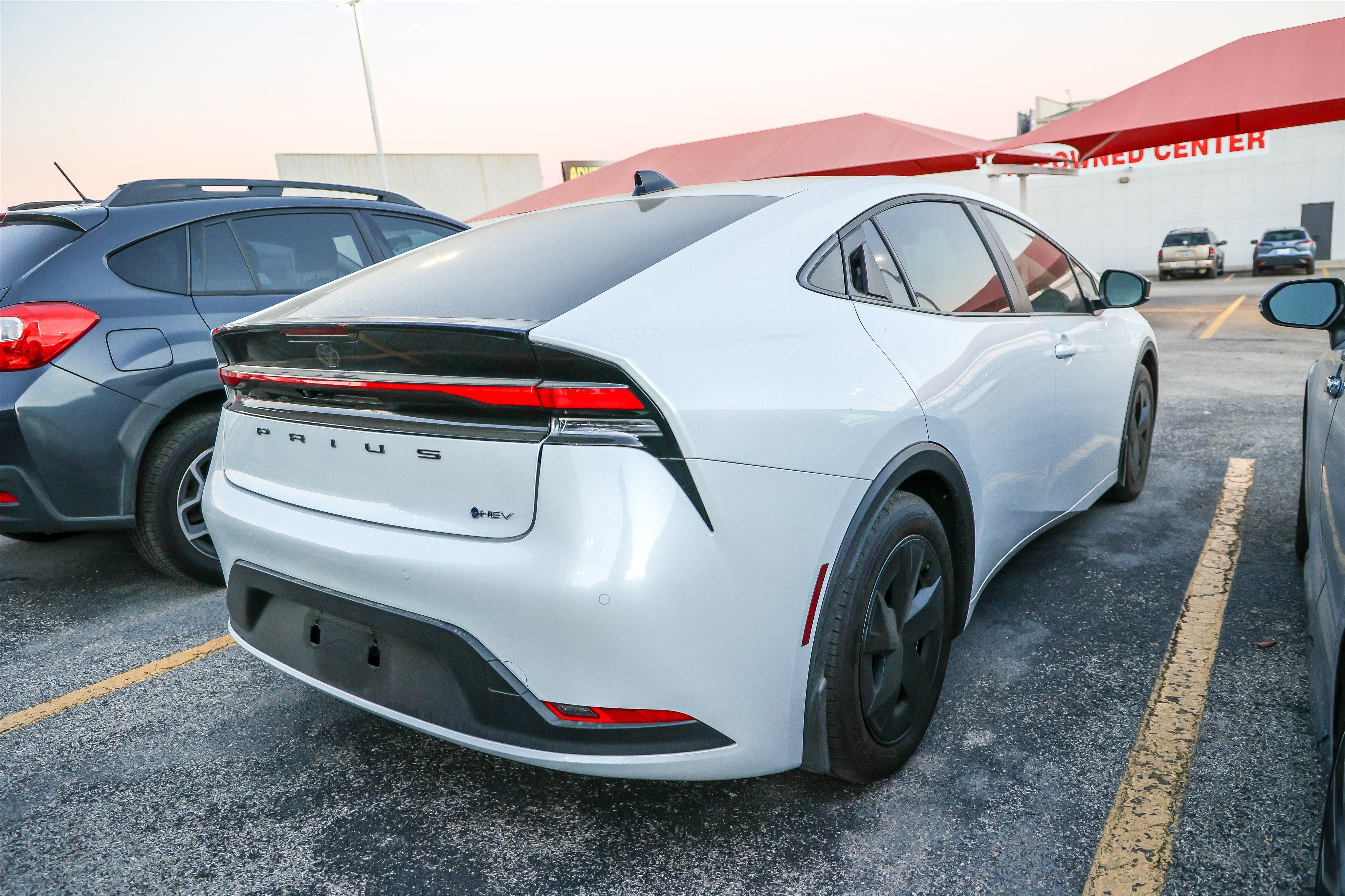 2026 Toyota PRIUS LE