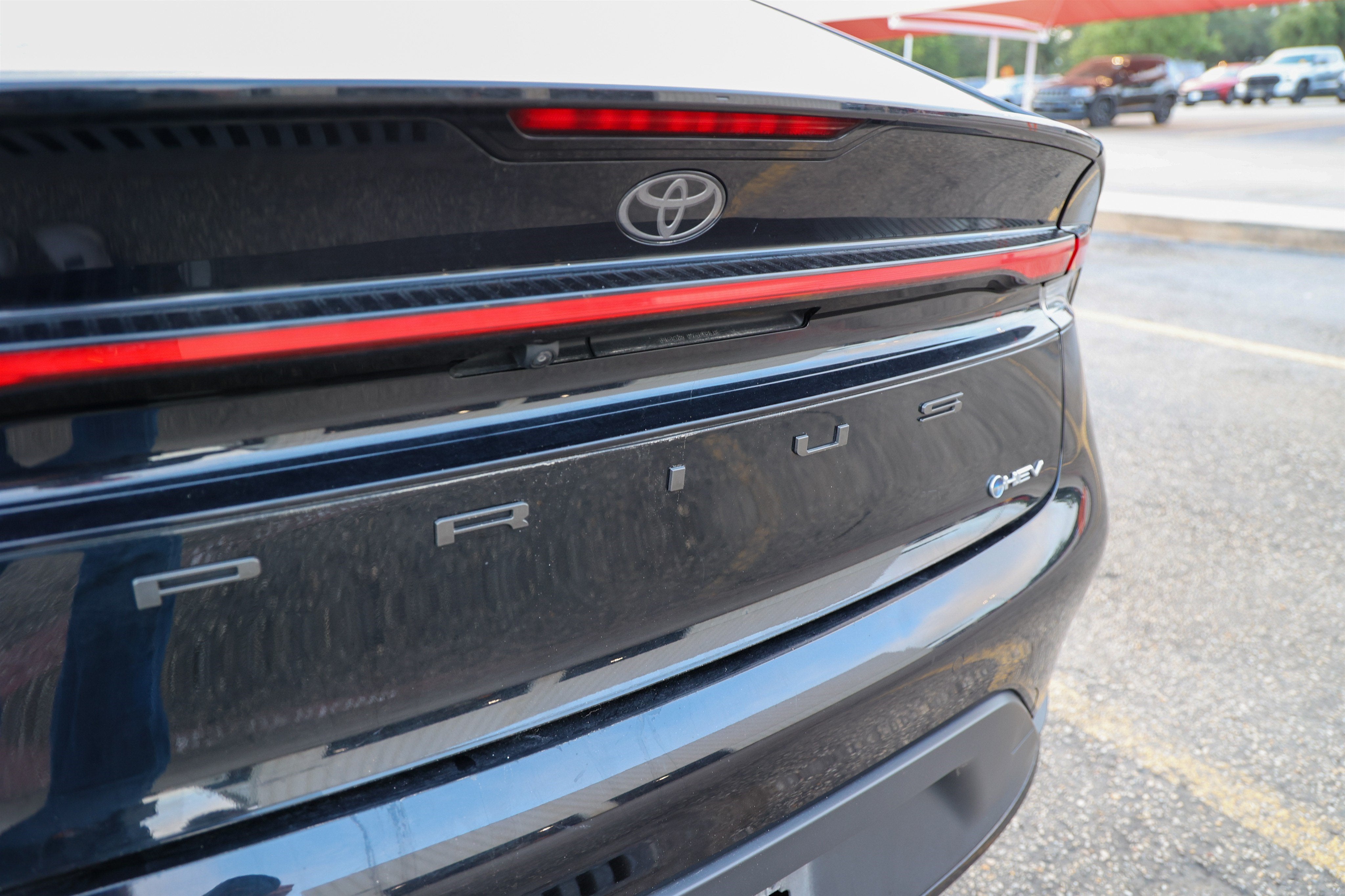 2025 Toyota Prius LE