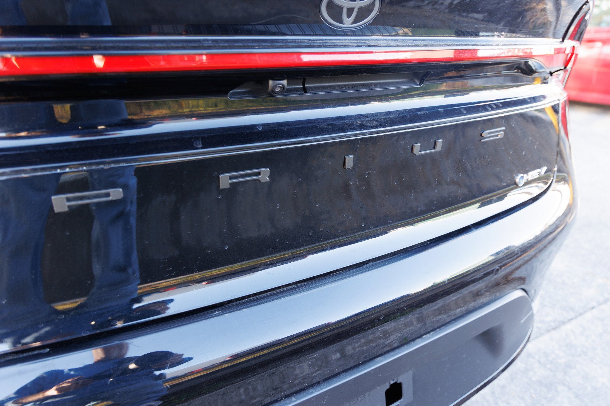 2025 Toyota PRIUS LE