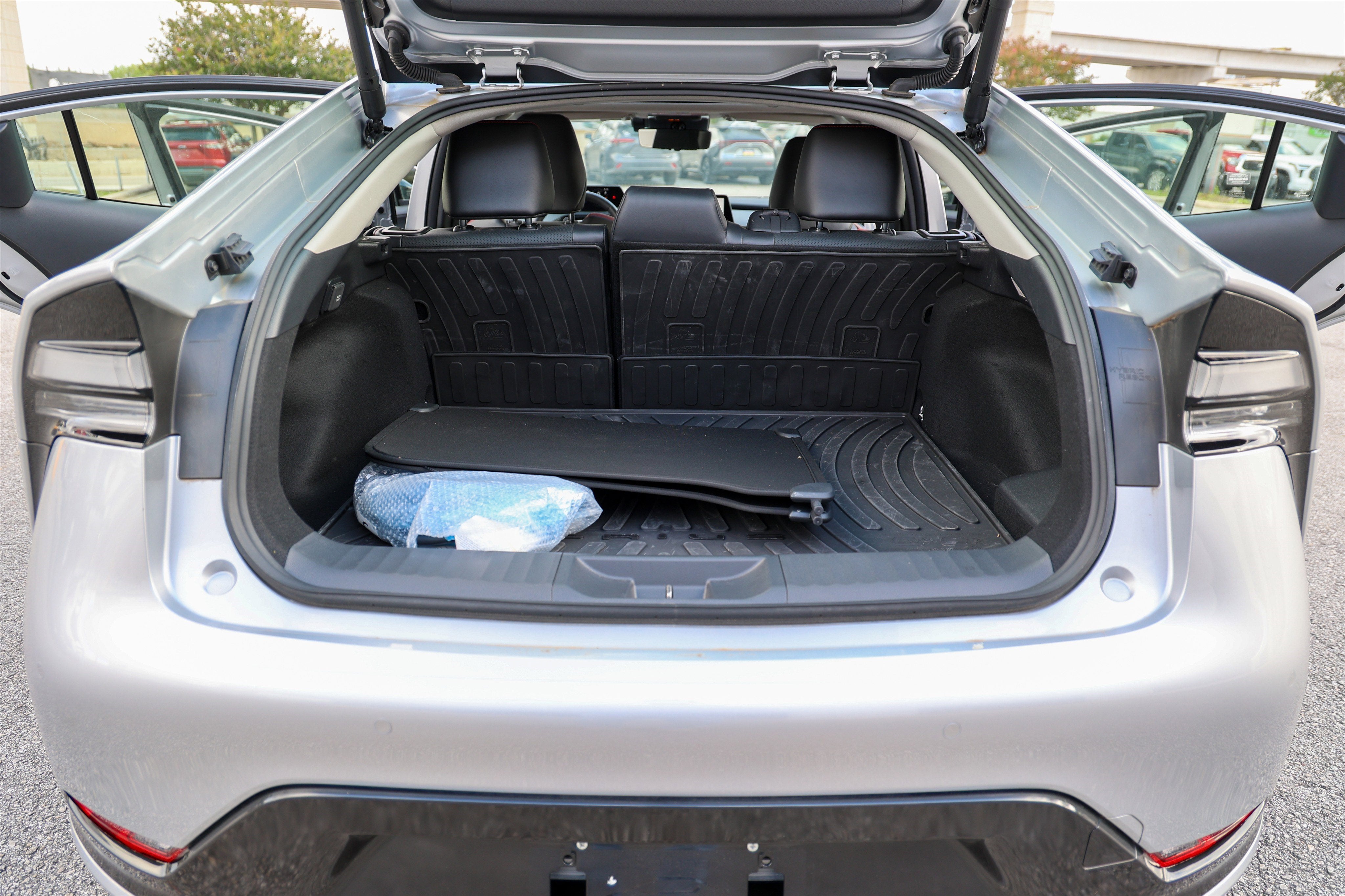 2024 Toyota PRIUS PRIME XSE Premium