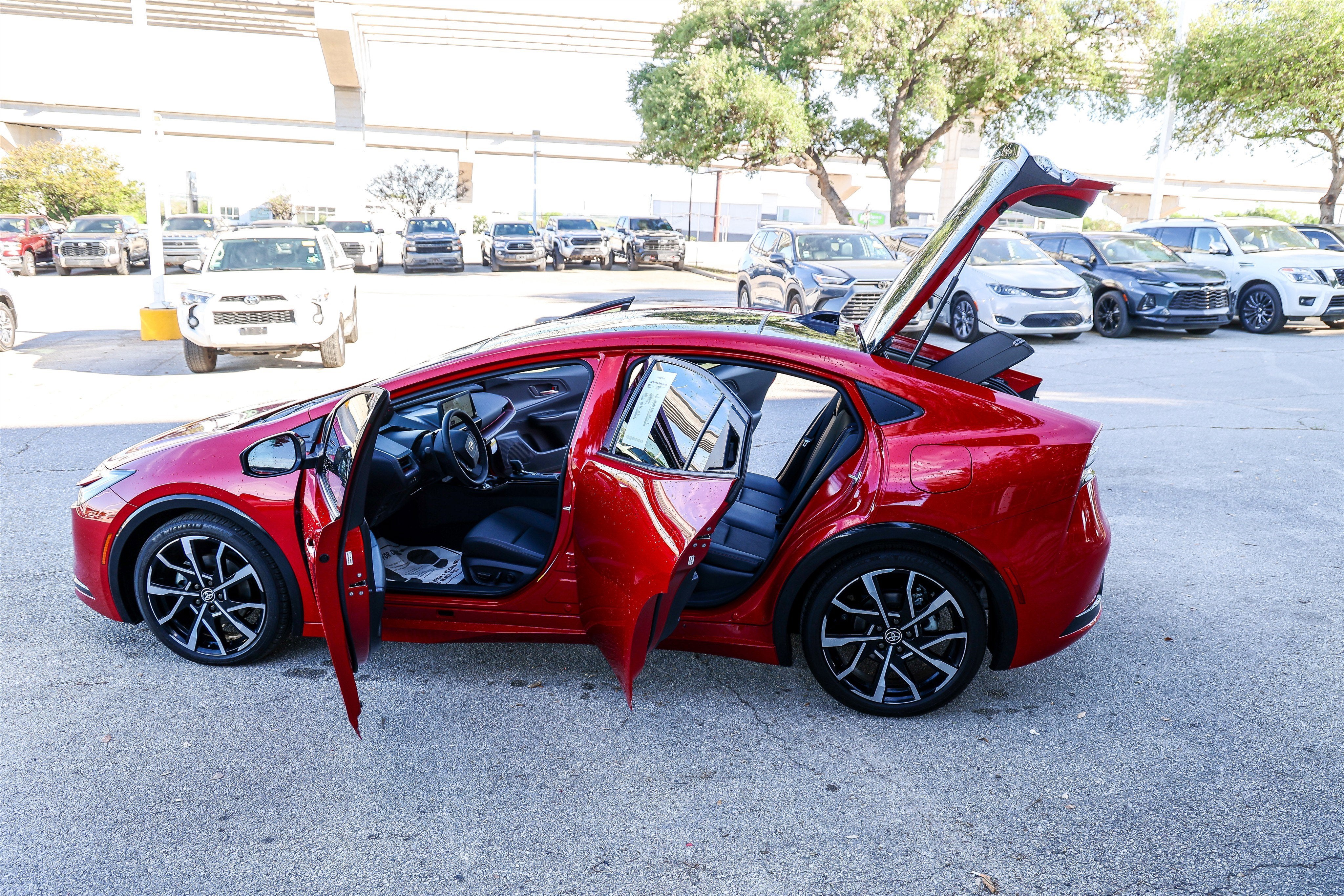 2025 Toyota Prius XSE SE