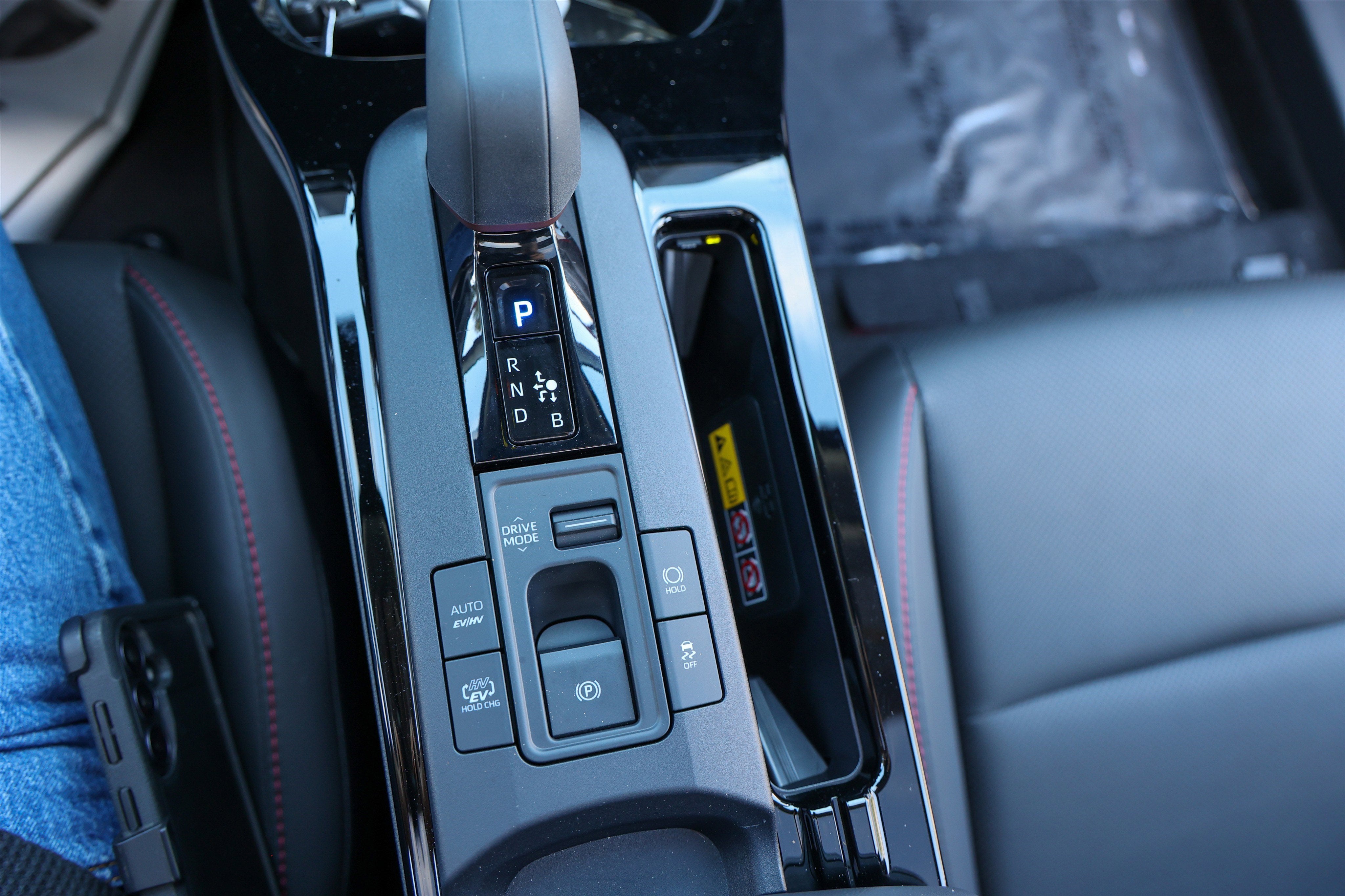 2025 Toyota Prius XSE SE