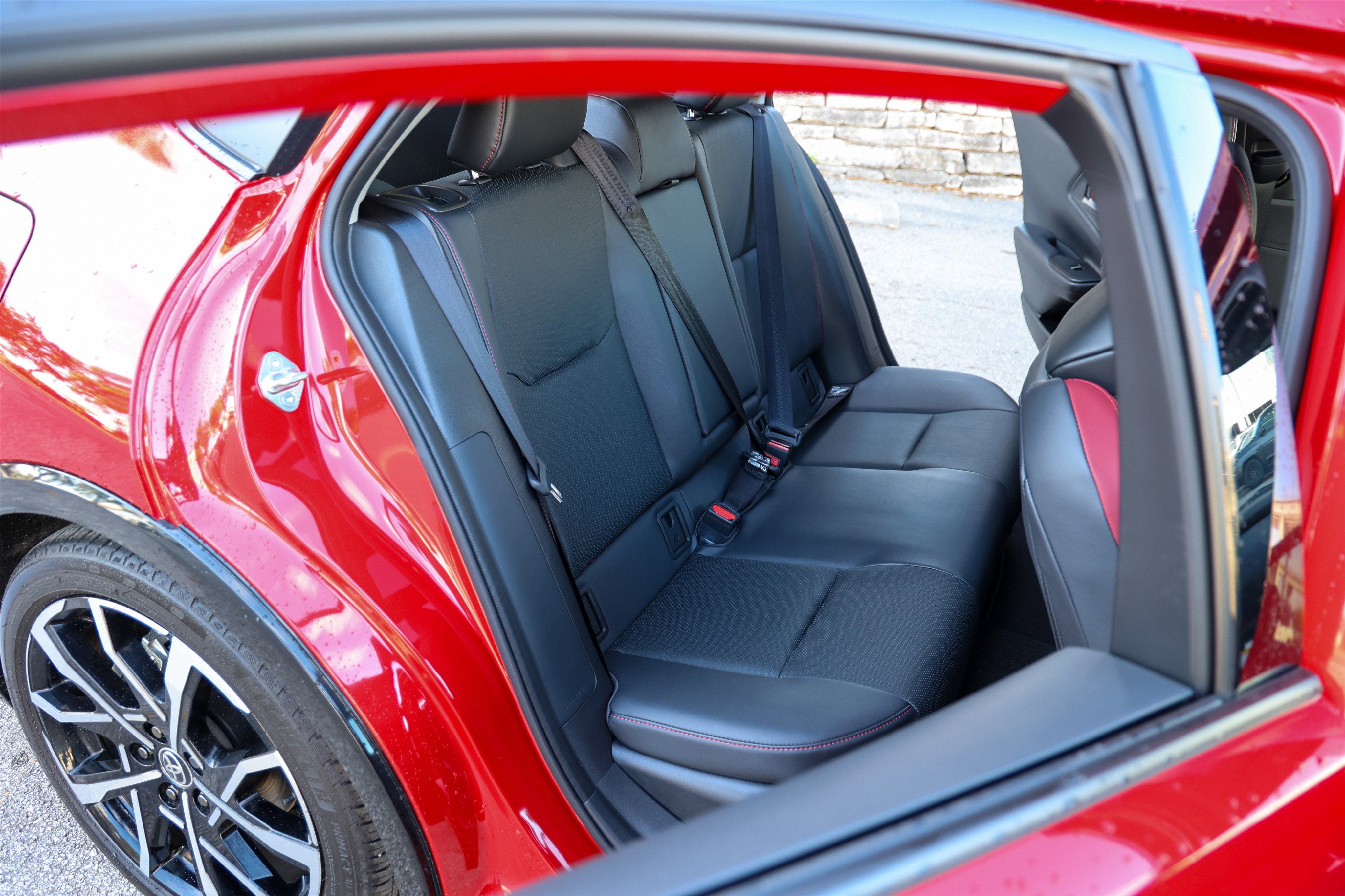 2025 Toyota Prius XSE SE