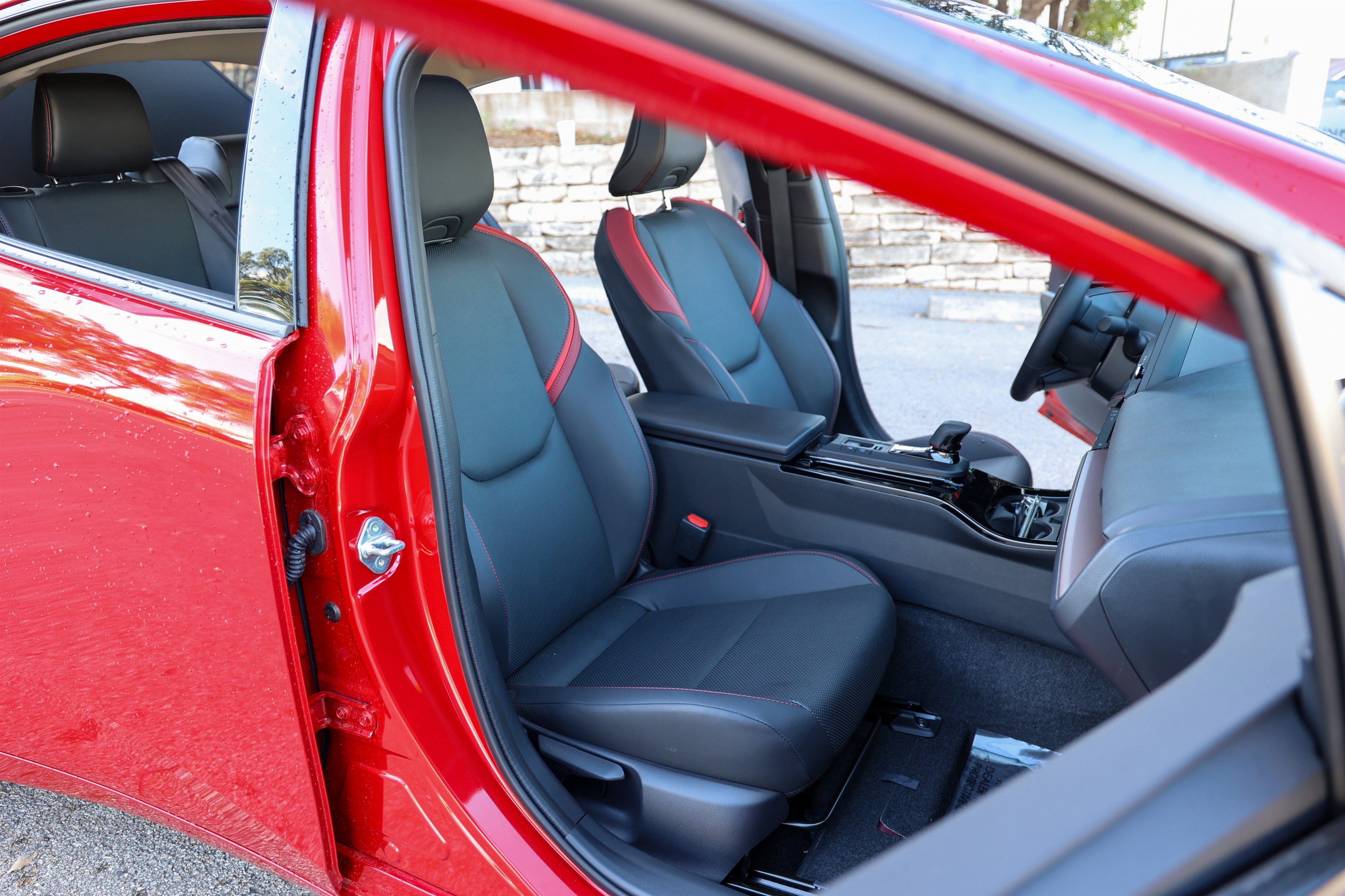 2025 Toyota Prius XSE SE