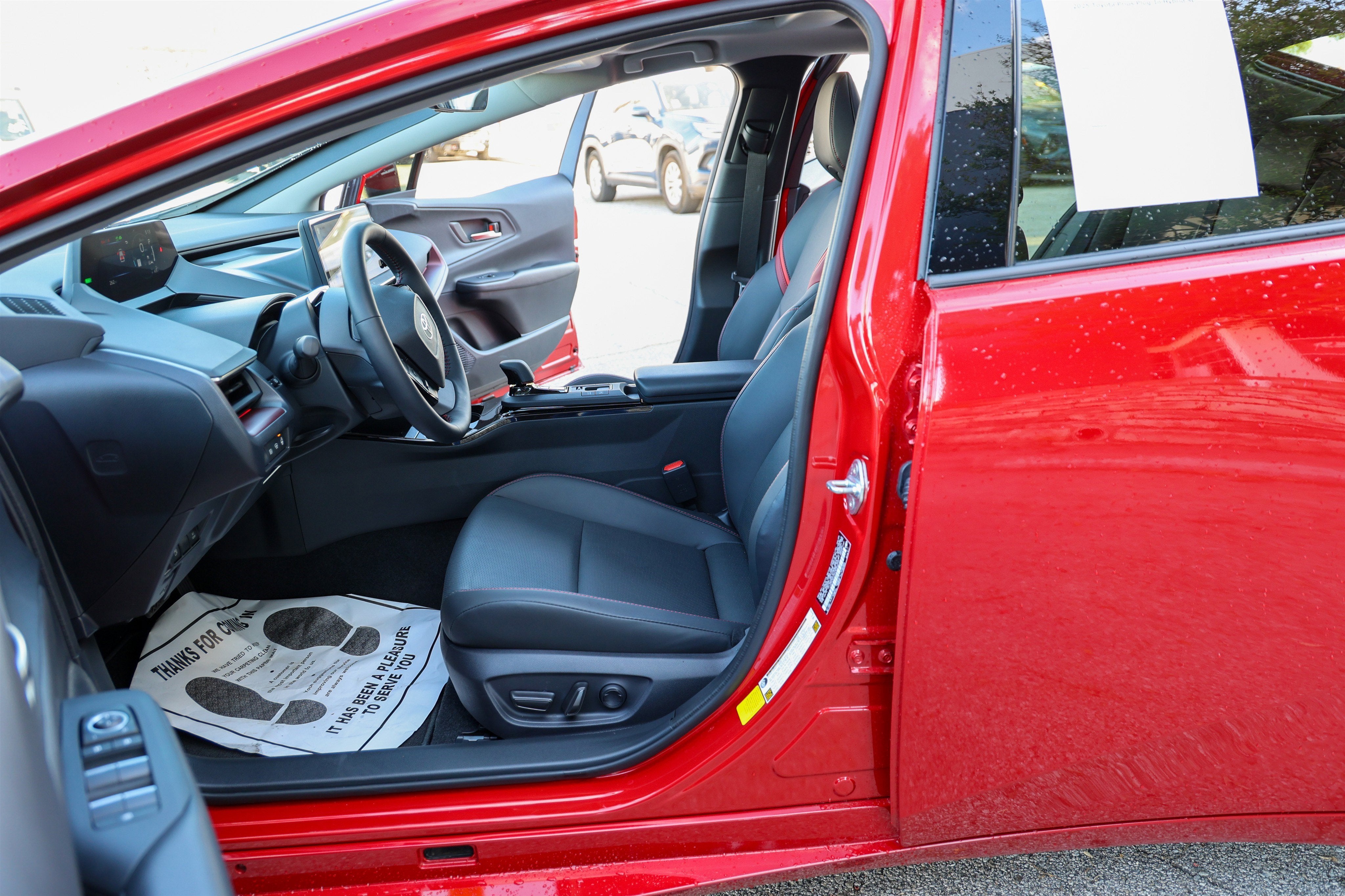 2025 Toyota Prius XSE SE