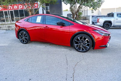 2025 Toyota Prius XSE SE
