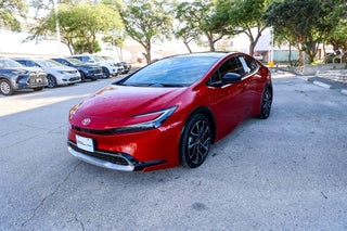 2025 Toyota Prius Plug-In Hybrid SE