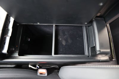 2025 Toyota CROWN Platinum