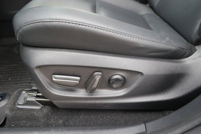 2025 Toyota CROWN Platinum