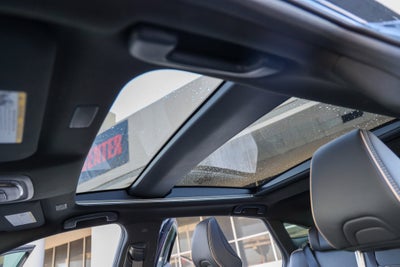 2025 Toyota CROWN Platinum