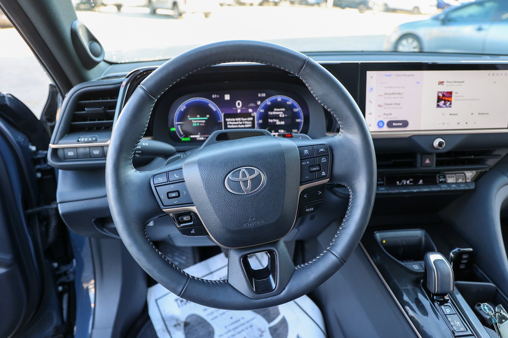 2025 Toyota CROWN Platinum