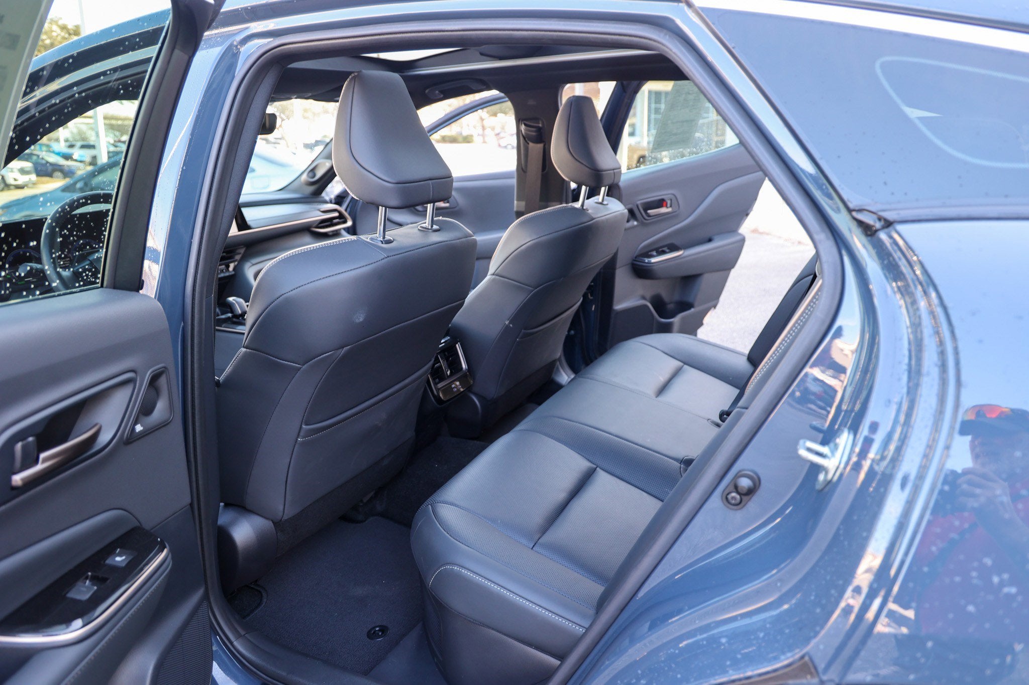 2025 Toyota CROWN Platinum