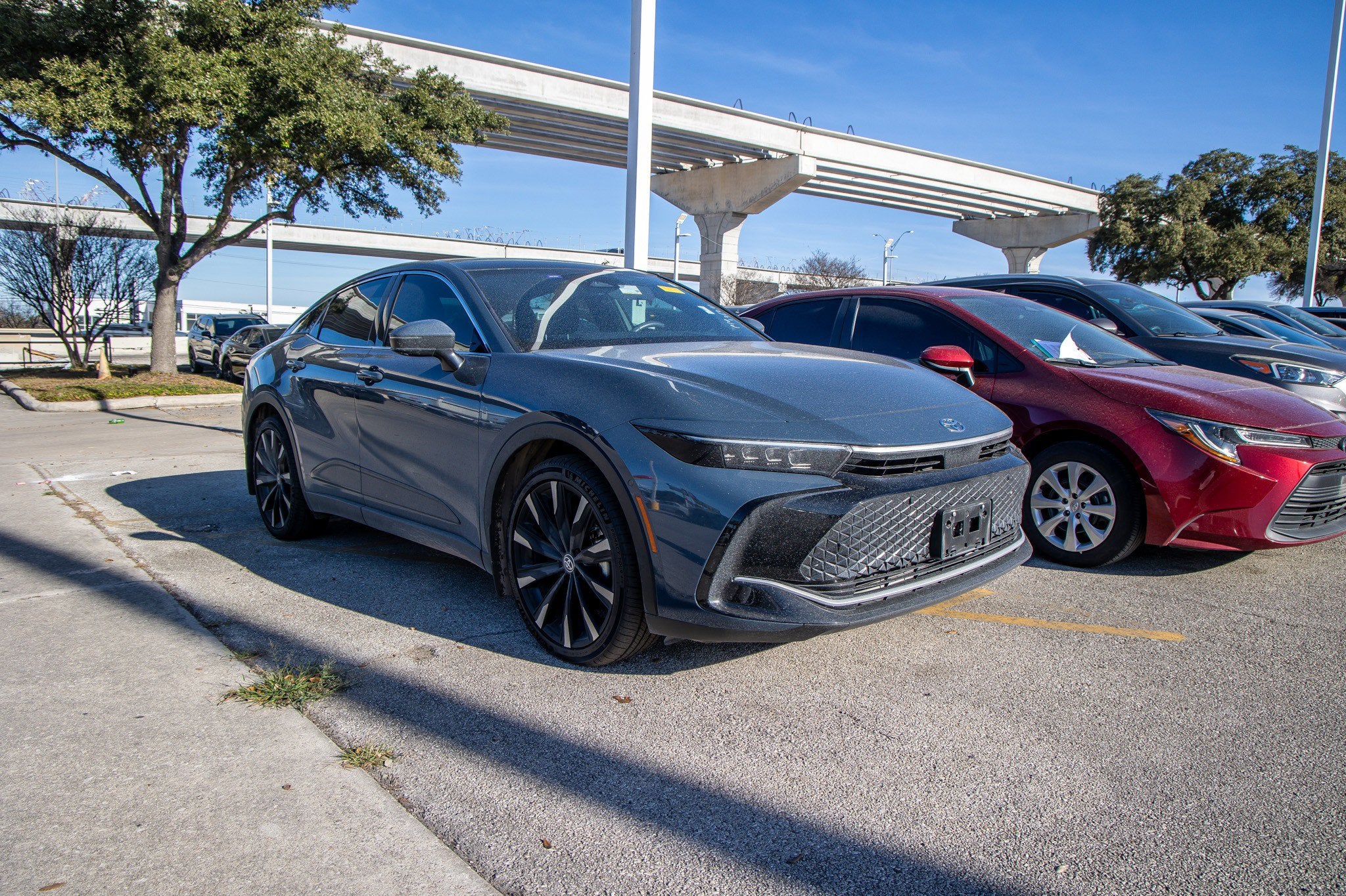 2025 Toyota CROWN Platinum