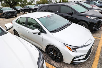 2026 Toyota Corolla Hybrid SE